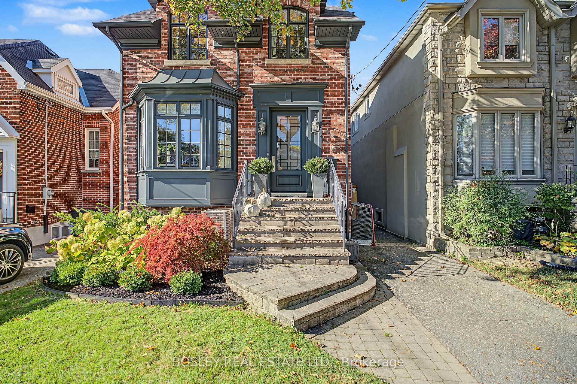 34 Glenbrae Avenue, Toronto, ON M4G 3R5