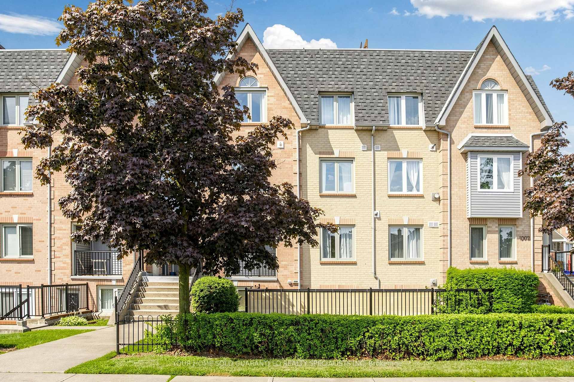 75 Weldrick Drive E 1003, Richmond Hill, ON L4C 0H9, Richmond Hill — photo 1