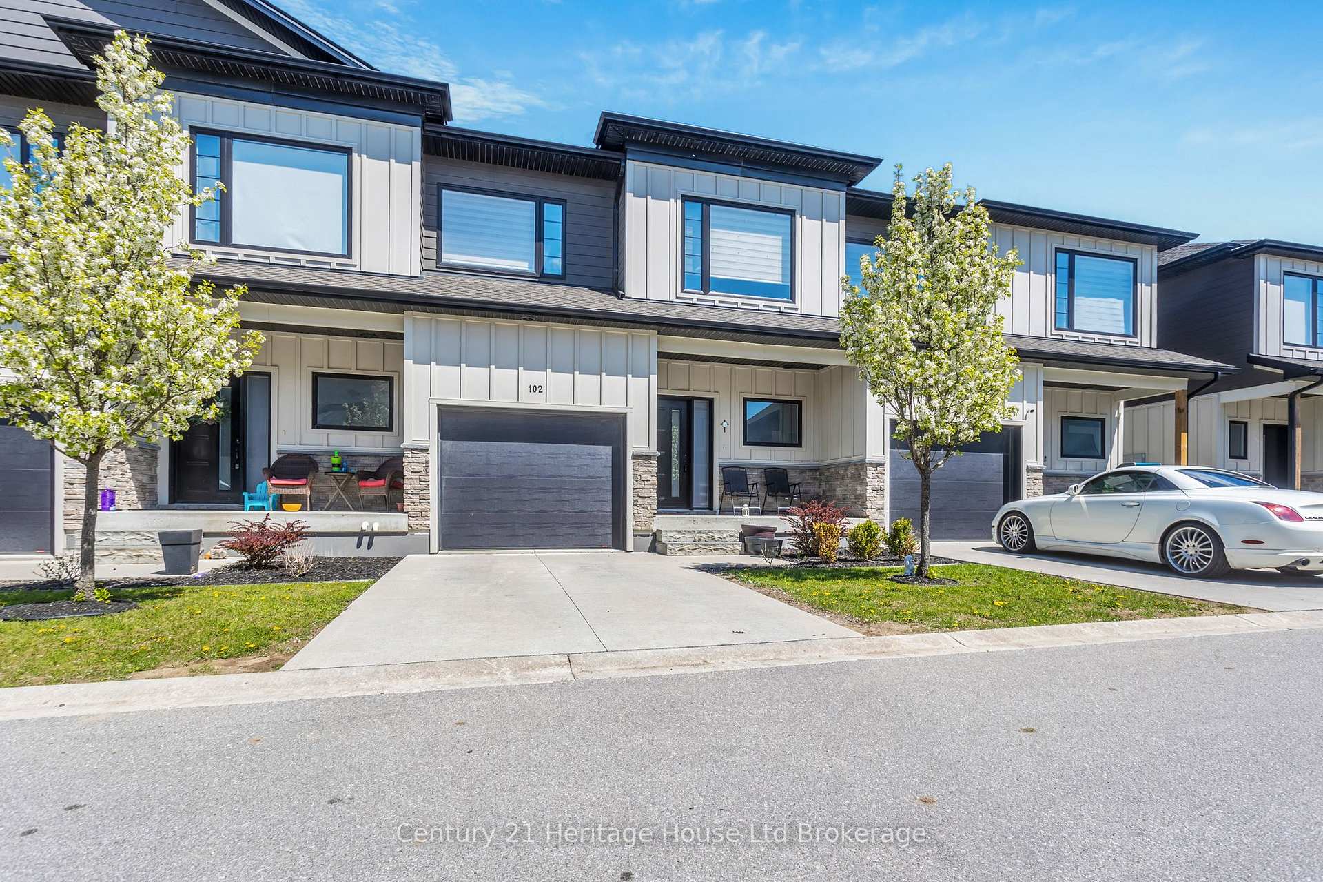 360 Quarter Town Line 102, Tillsonburg, ON N4G 0H7, Tillsonburg — photo 1