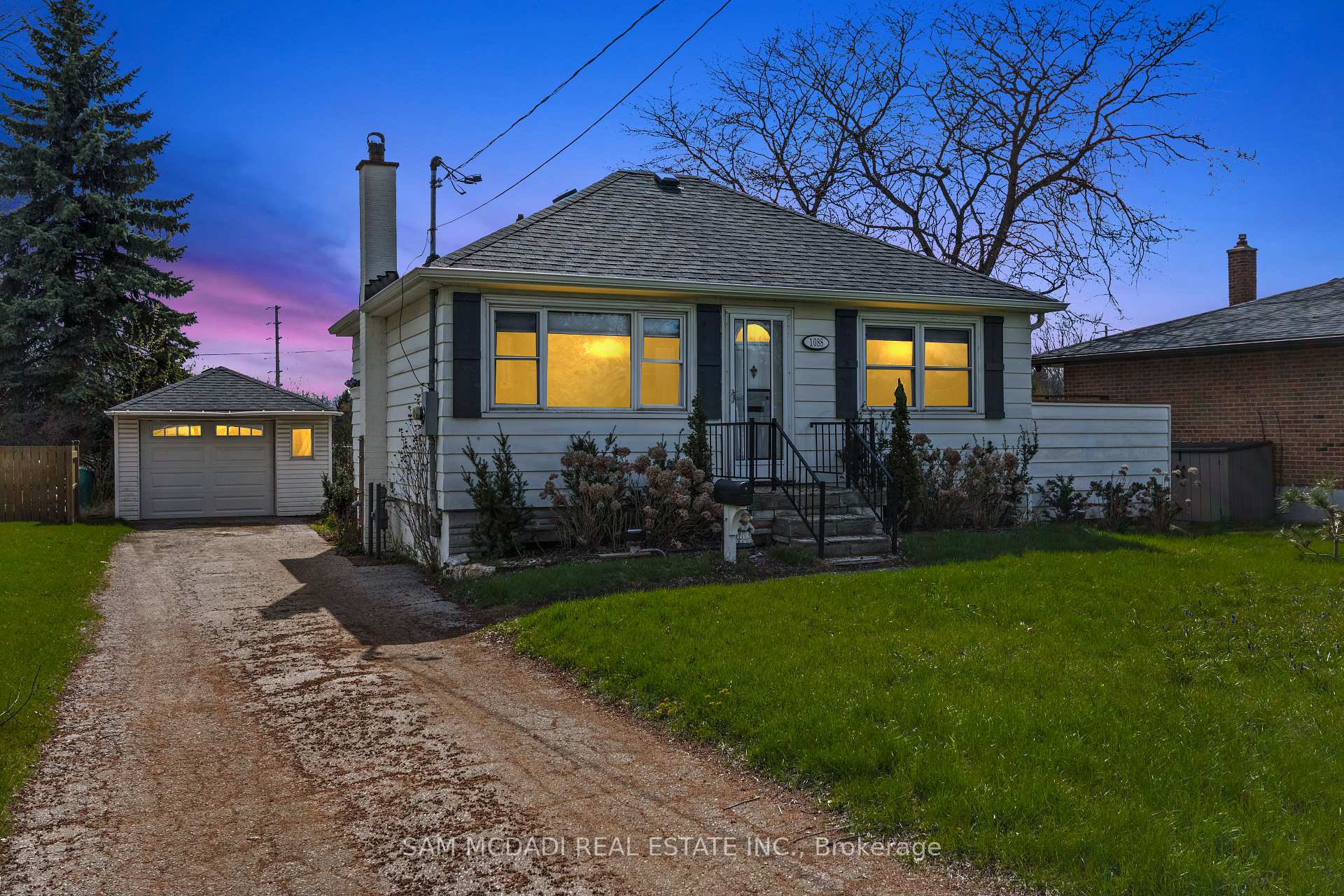 1088 Cherriebell Road, Mississauga, ON L5E 2R3, Mississauga — photo 1