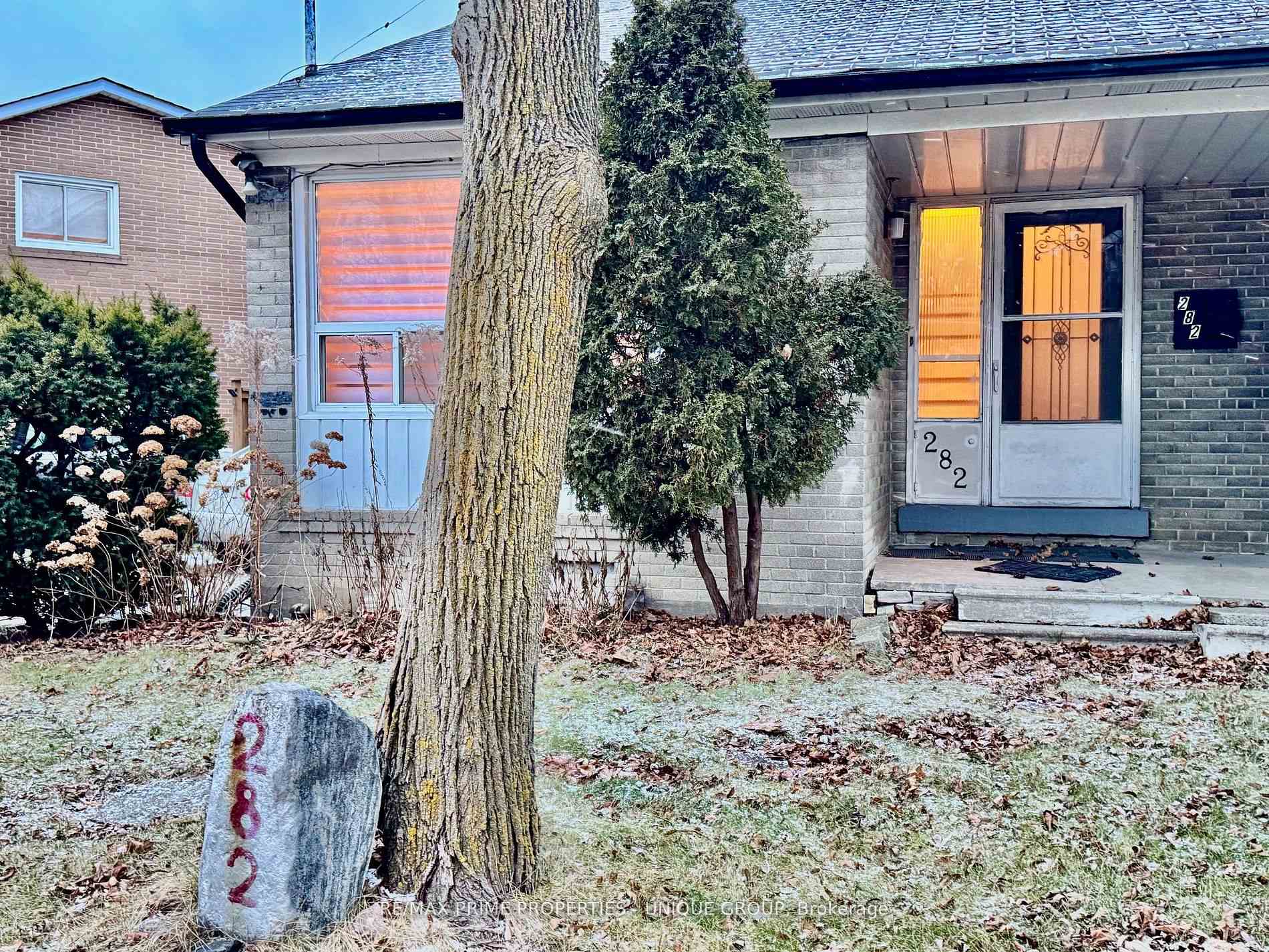 282 Roywood Drive, Toronto, ON M3A 2E6, Toronto C13 — photo 1