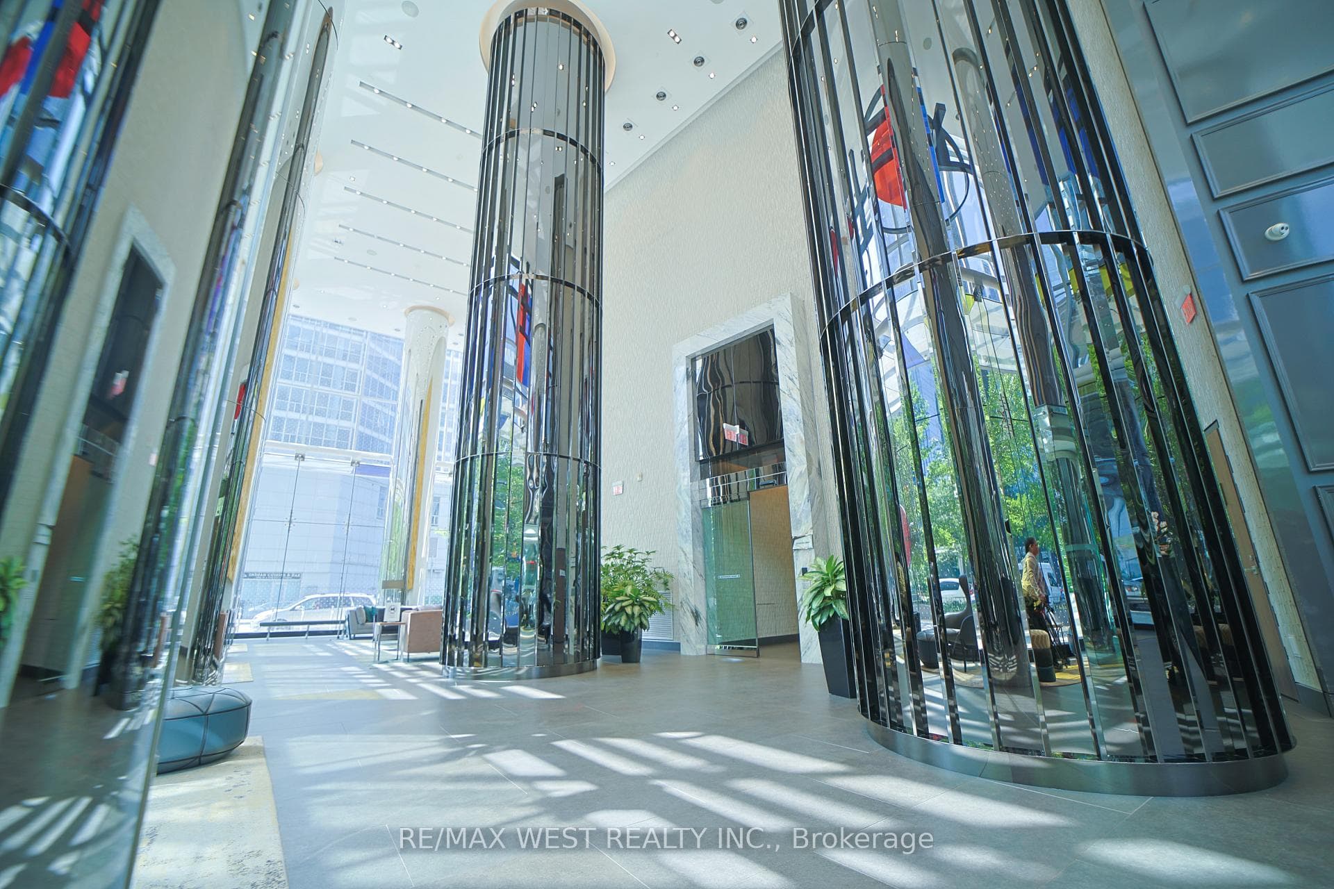 10 YORK Street 1101, Toronto, ON M5J 0E1, Toronto C01 — photo 1