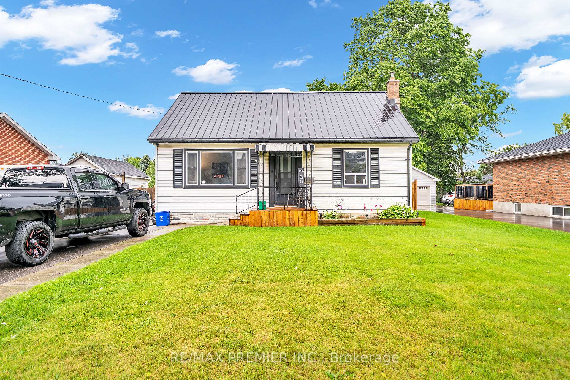 116 Duke Street, Clarington, ON L1C 2W2, Clarington — photo 1