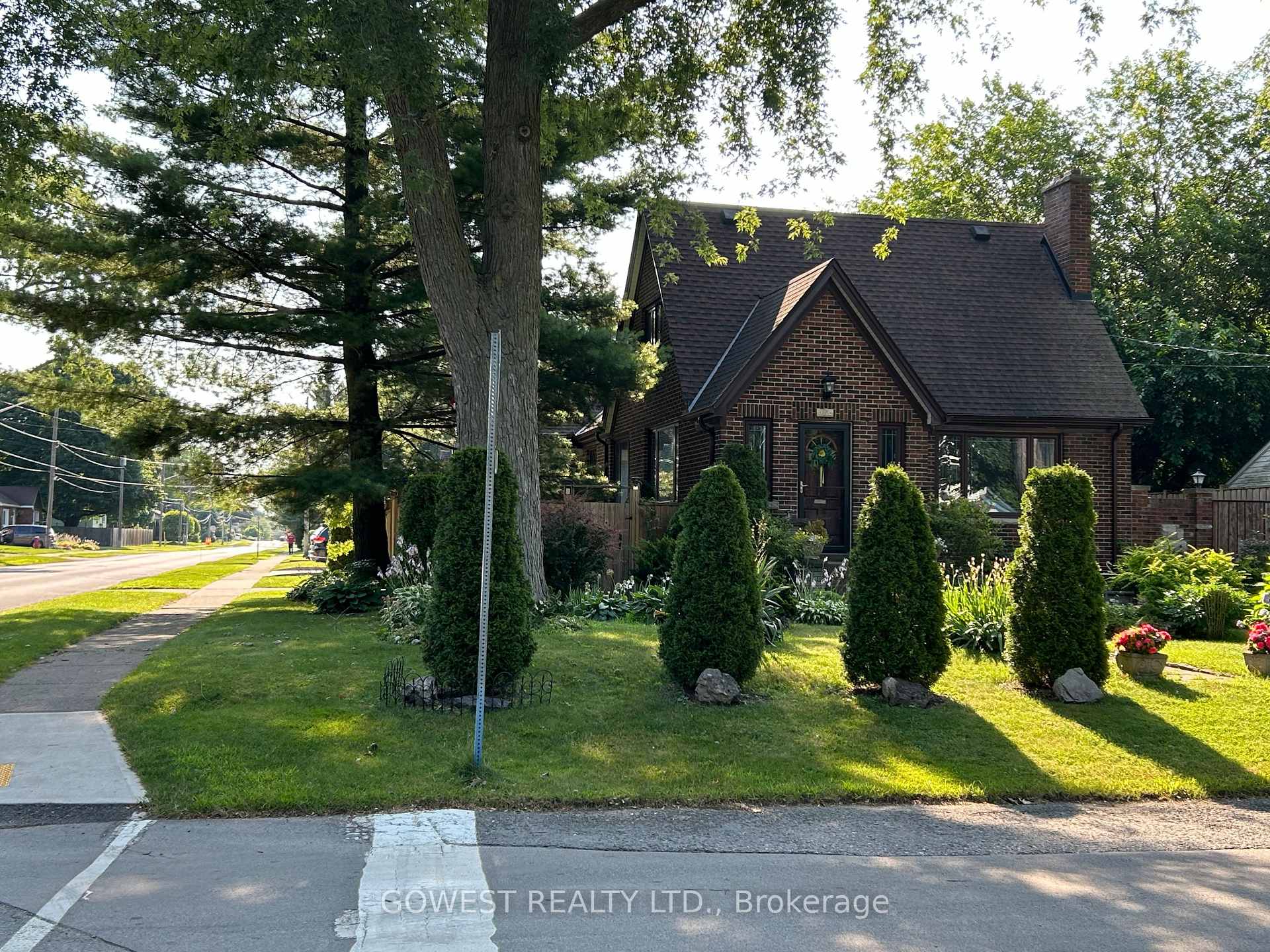 6054 Corwin Avenue, Niagara Falls, ON L2G 5L6, Niagara Falls — photo 1