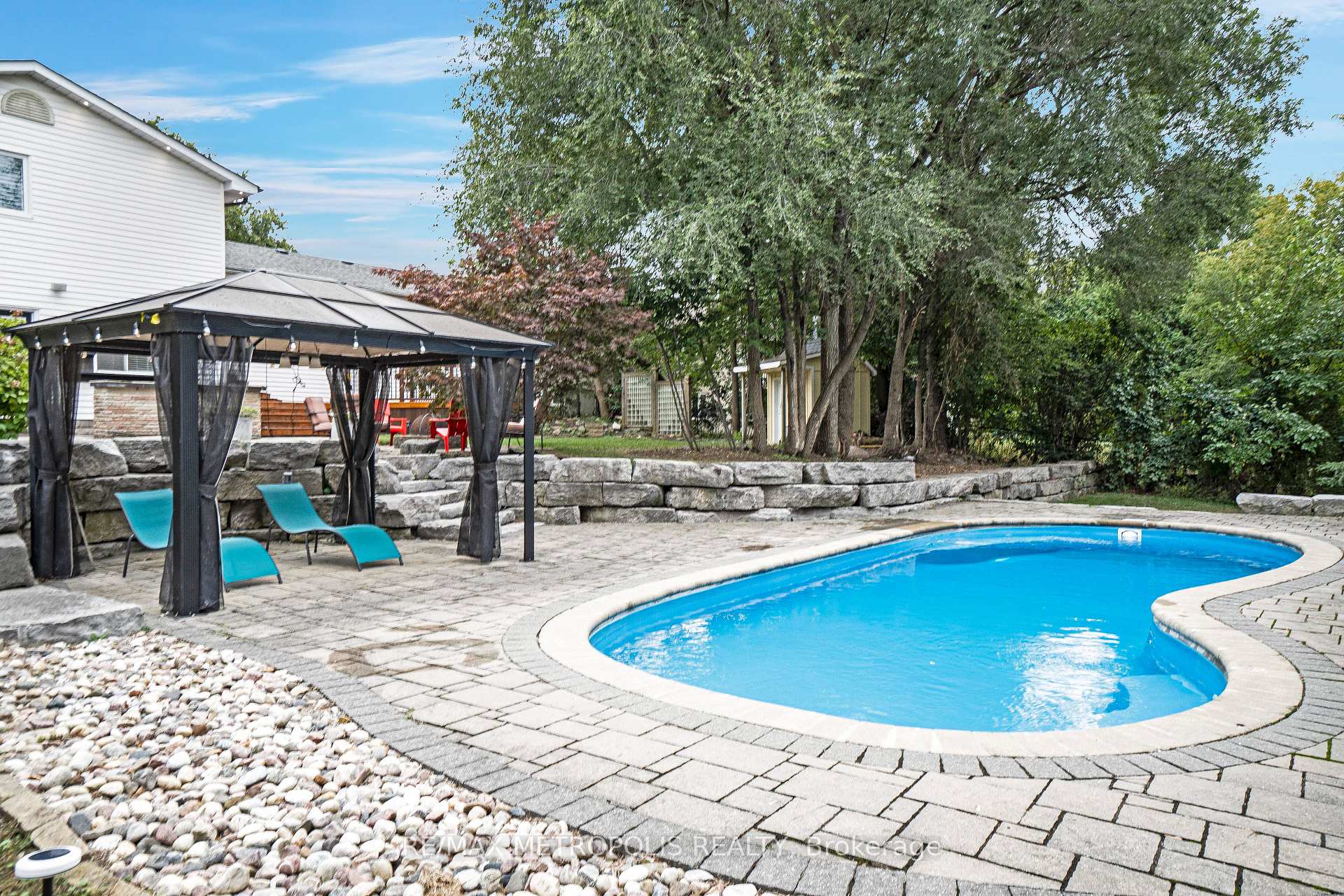 1872 Appleview Road, Pickering, ON L1V 1T8, Pickering — photo 1