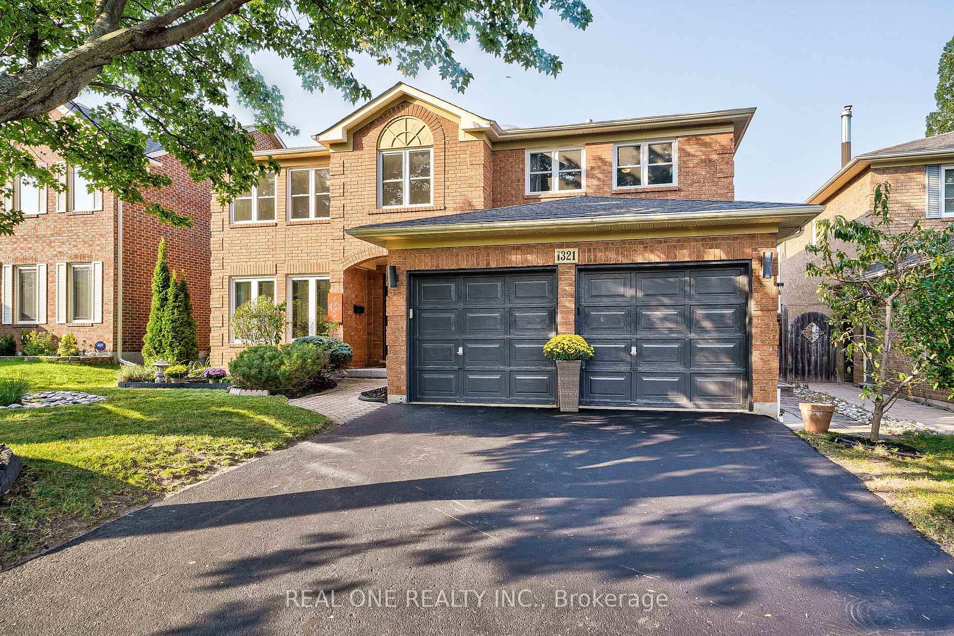 1321 Monks Passage, Oakville, ON L6M 1K6, Oakville — photo 1
