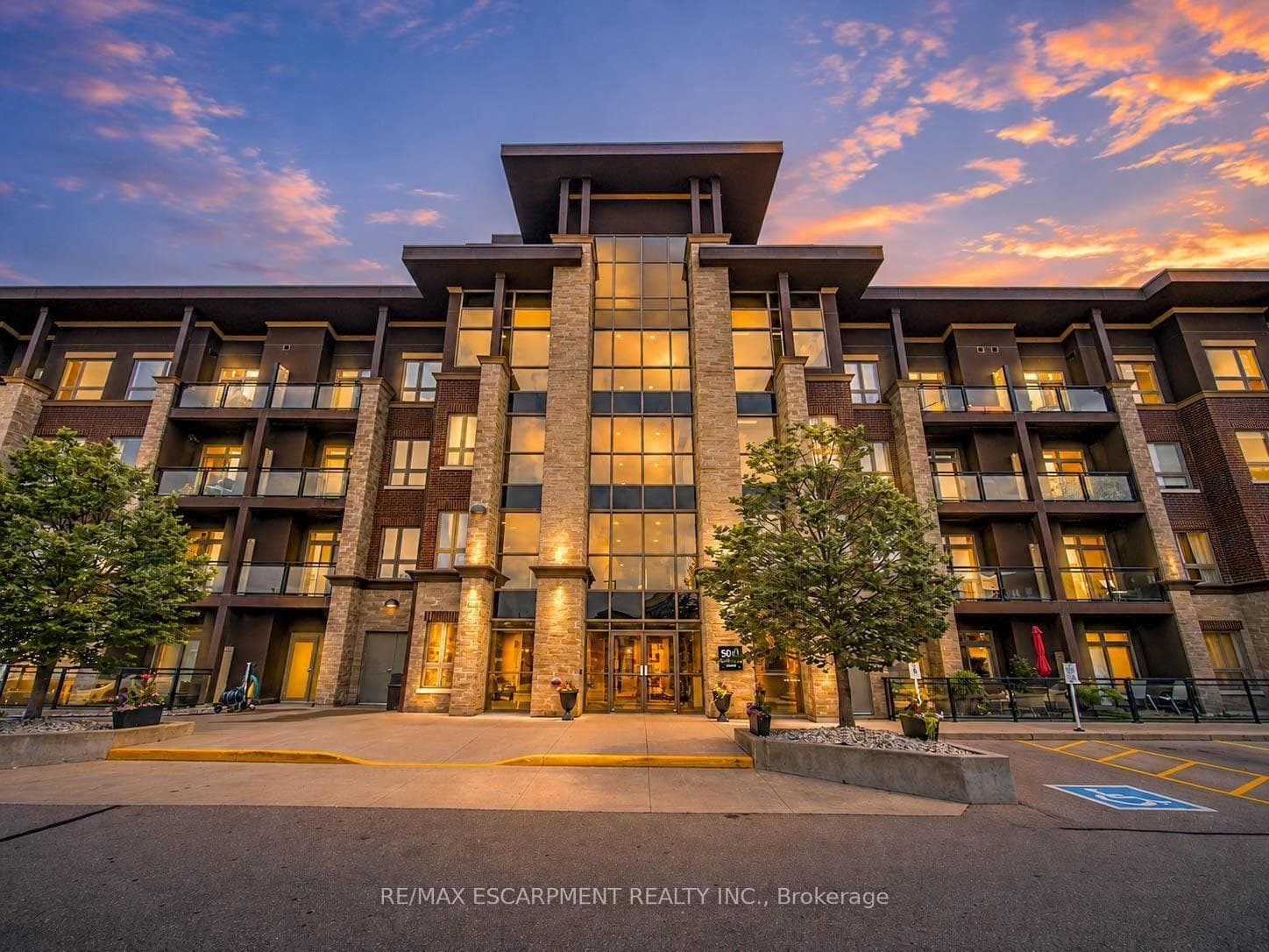 5010 Corporate Drive 109, Burlington, ON L7L 0H6, Burlington — photo 1