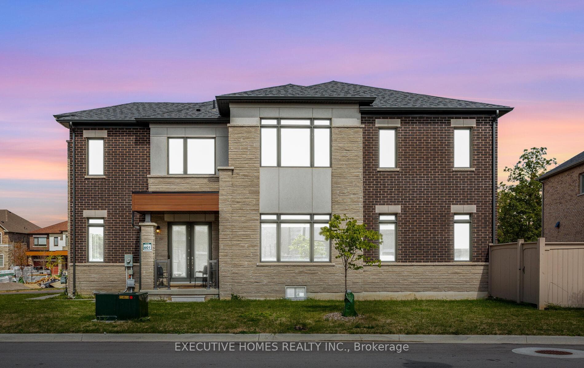 77 Pond View Gate, Hamilton, ON L8B 2A1, Hamilton — photo 1