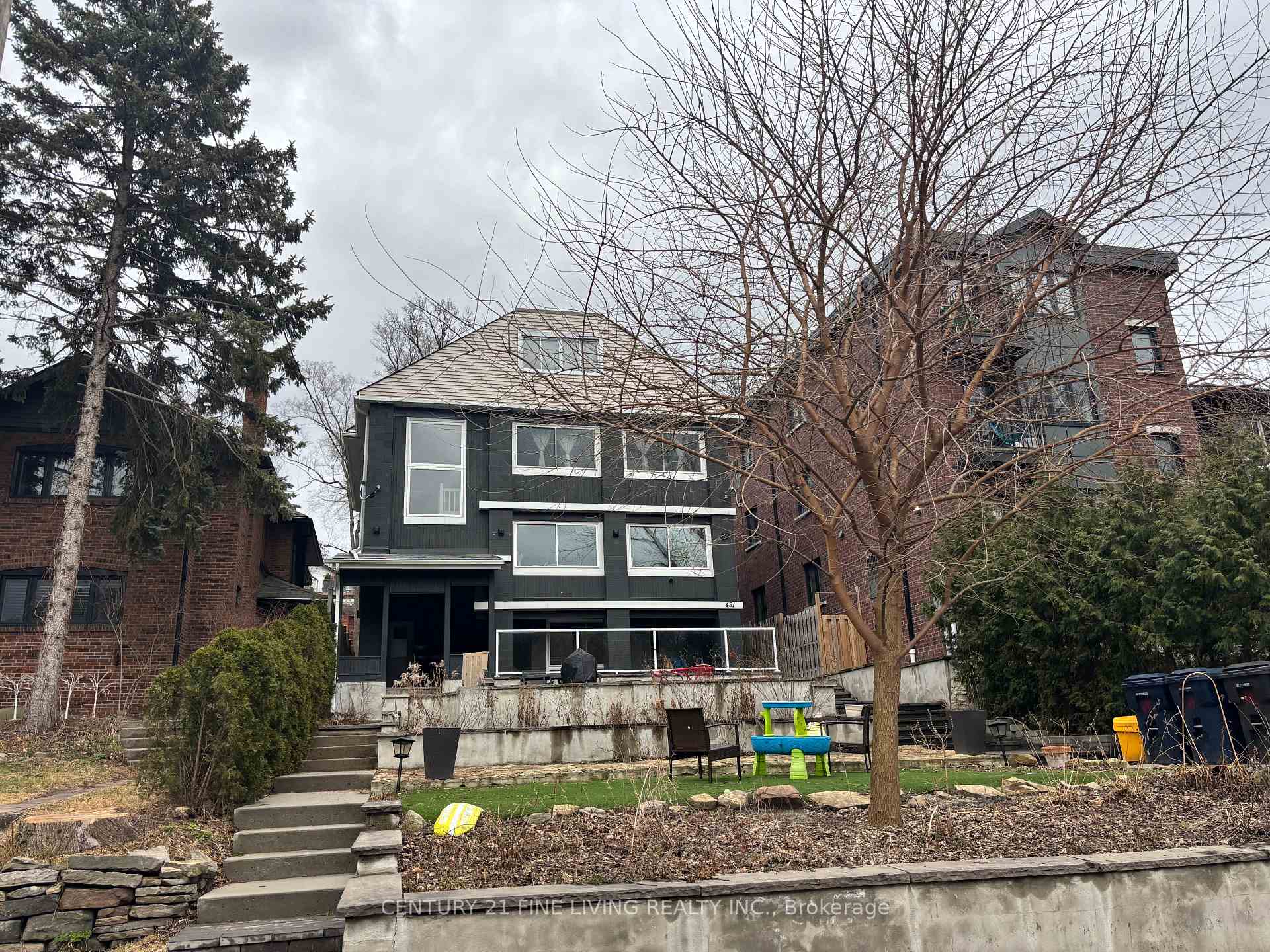 491 PARKSIDE Drive, Toronto, ON M6R 2Z9, Toronto W01 — photo 1
