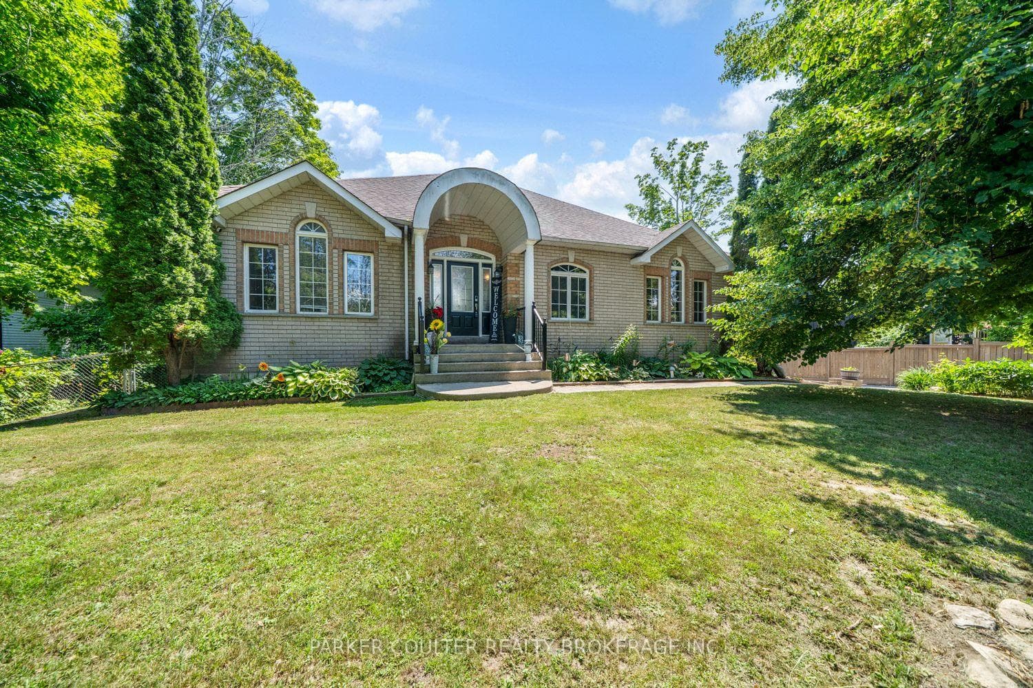 12 Mariposa Crescent, Oro-Medonte, ON L0L 1T0, Oro-Medonte — photo 1