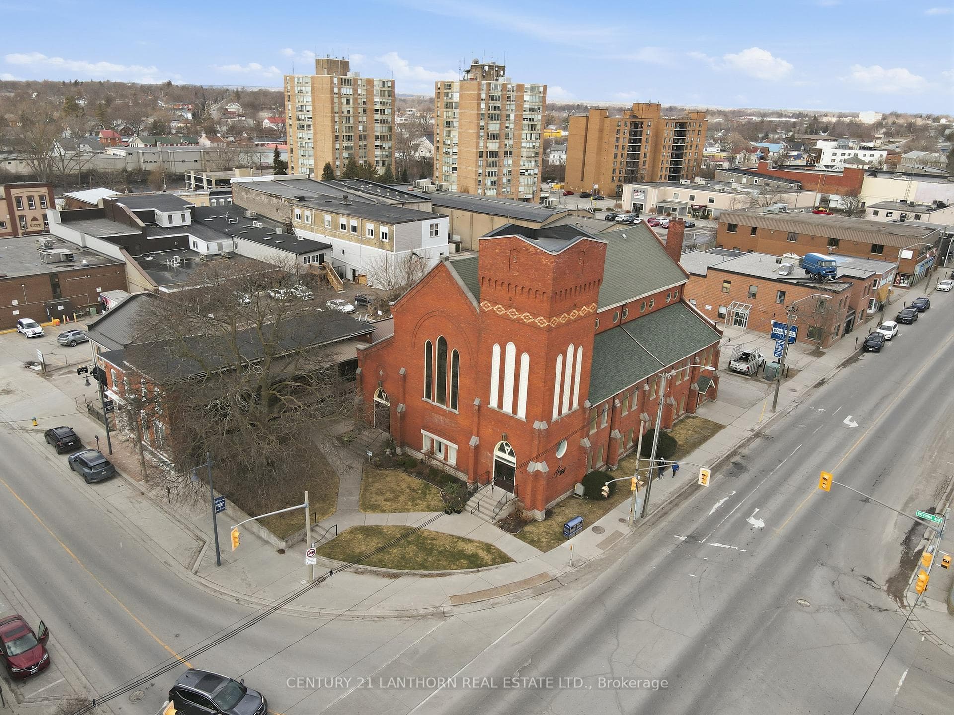 34 Victoria Avenue, Belleville, ON K8N 1Z4, Belleville — photo 1