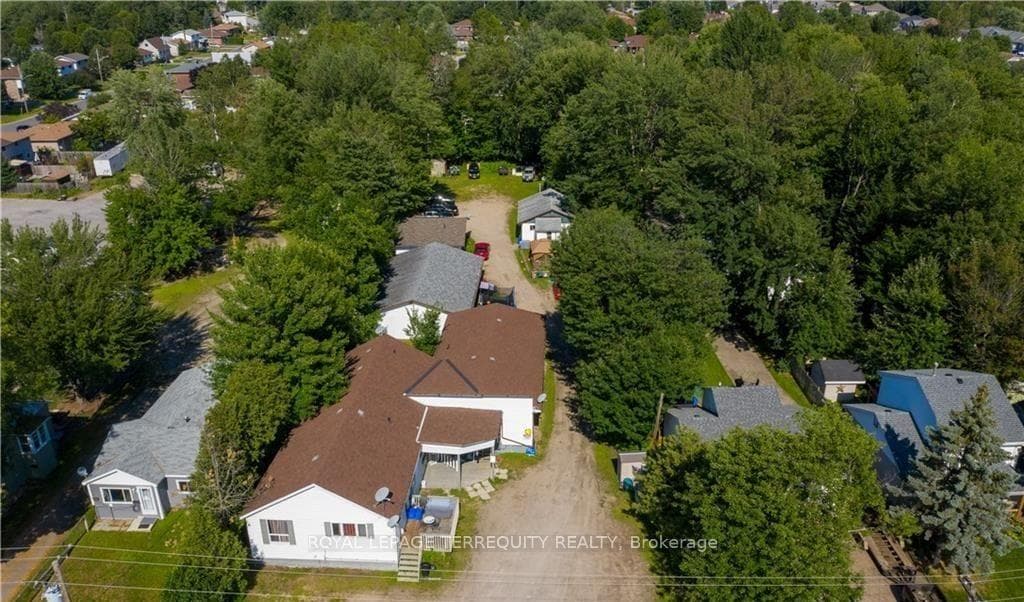 550 Lakeshore Drive, North Bay, ON P1A 2E6, North Bay — photo 1