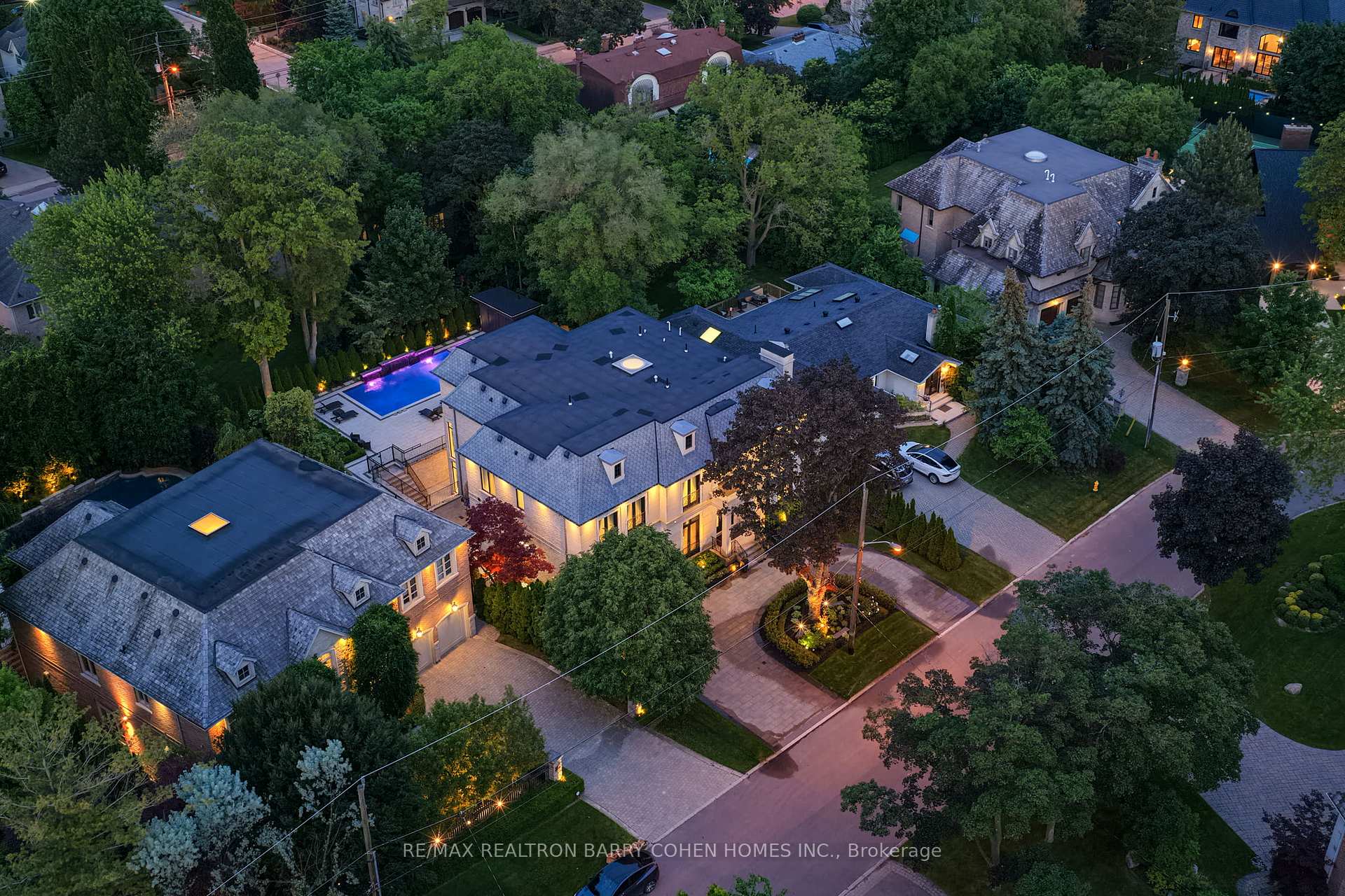 23 Lauderdale Drive, Toronto C12, ON M2L 2A8, Toronto C12 — photo 1