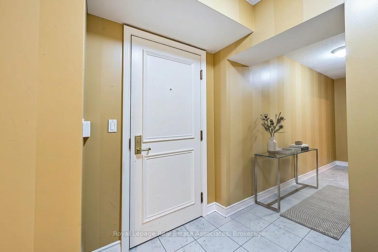 1 Palace Pier Court 2407, Toronto, ON M8V 3W9, Toronto W06 — photo 1