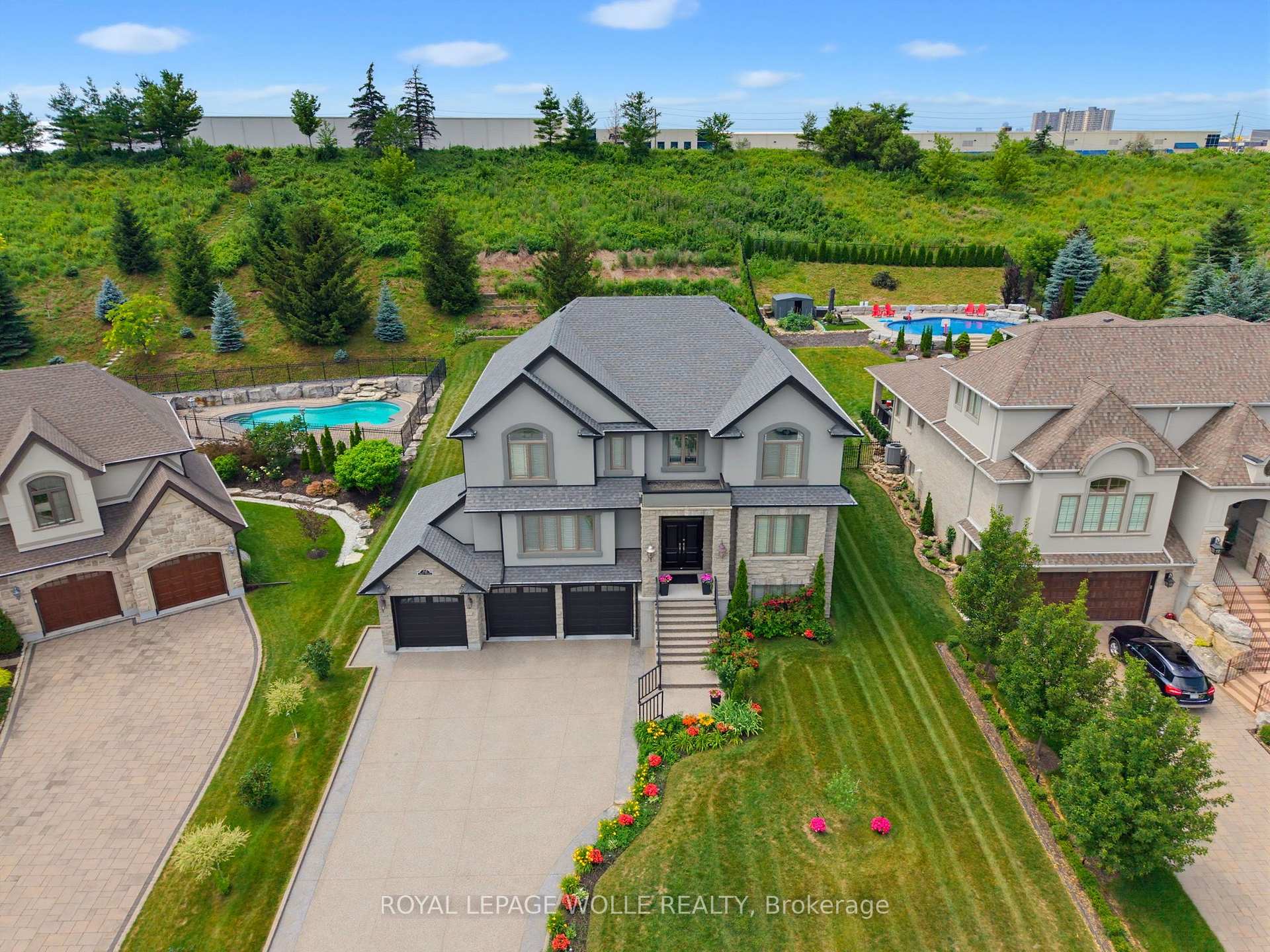 38 River Valley Drive, Kitchener, ON N2C 2V6, Kitchener — photo 1