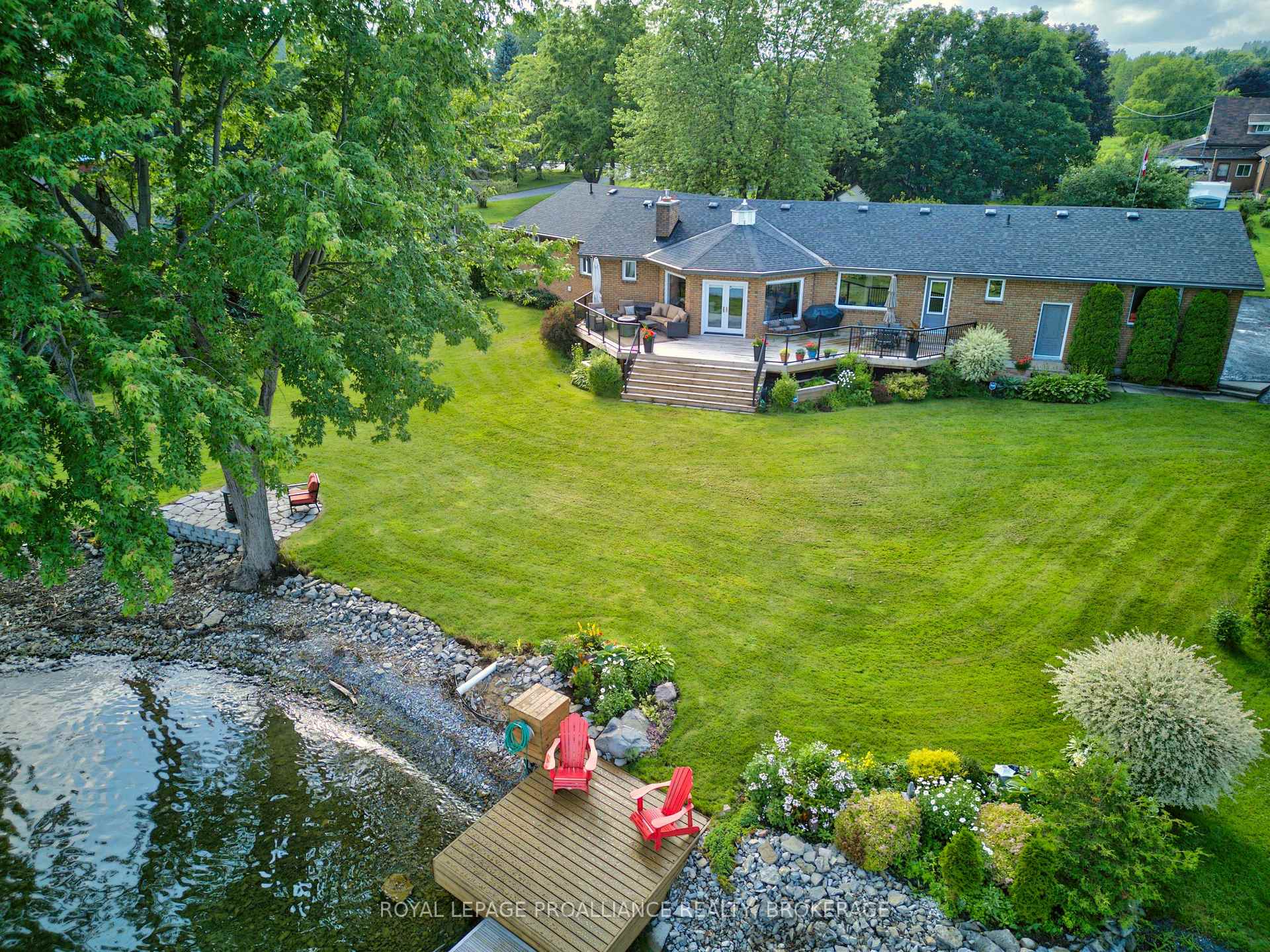 535 Main Street, Loyalist, ON K0H 1G0, Loyalist — photo 1