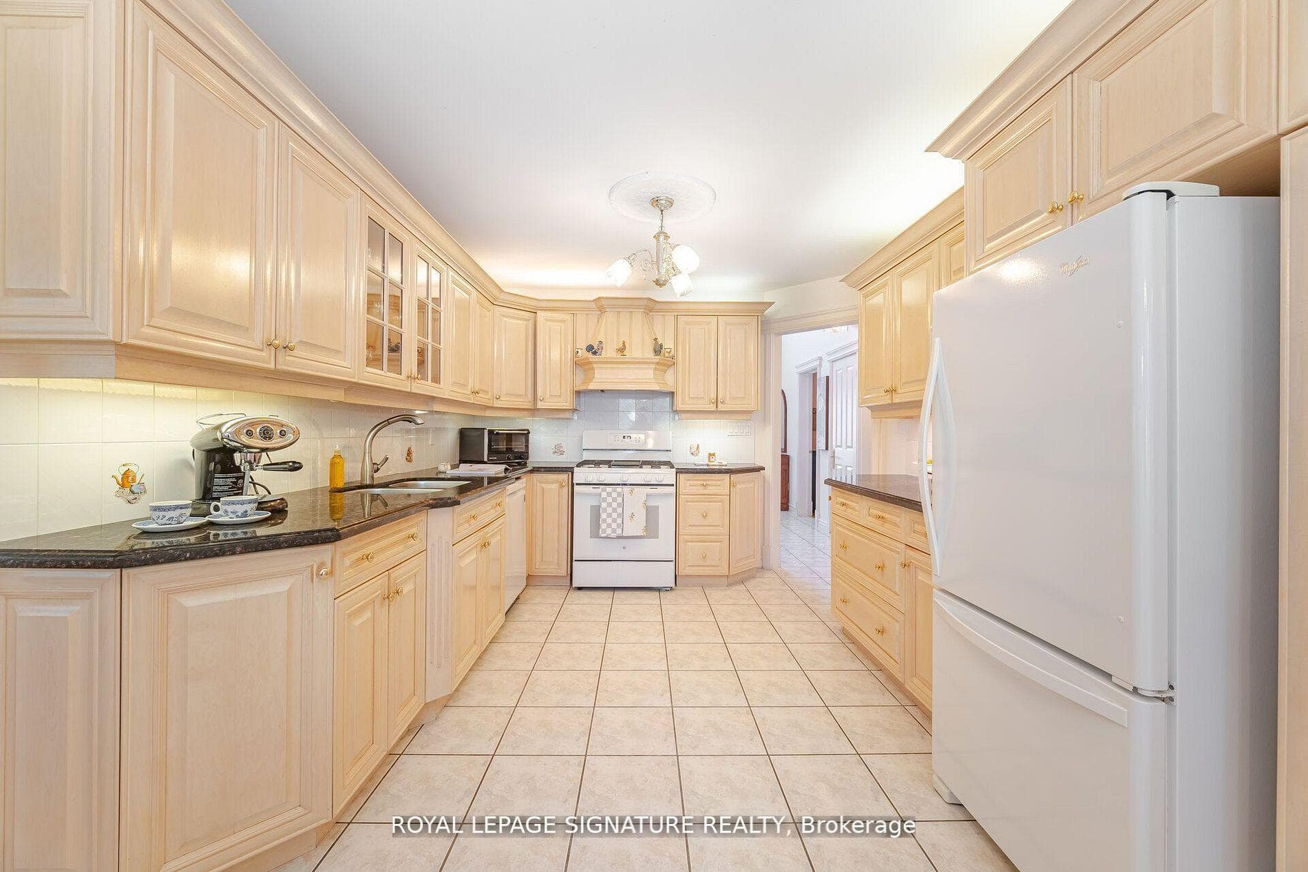 4097 Hickory Drive, Mississauga, ON L4W 1L1, Mississauga — photo 1