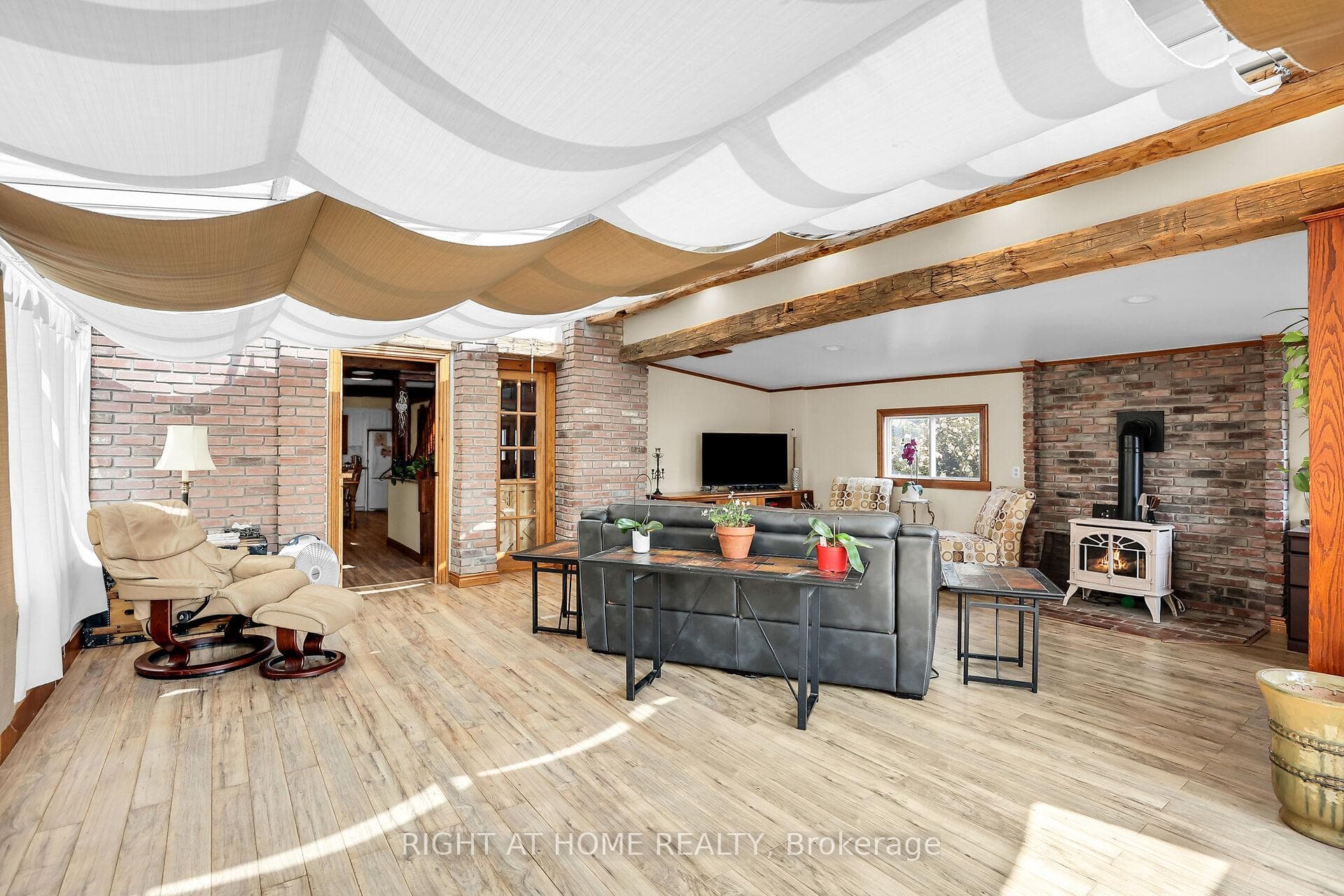 1027 Niagara Stone Road, Niagara-on-the-Lake, ON L0S 1J0, Niagara-on-the-Lake — photo 1