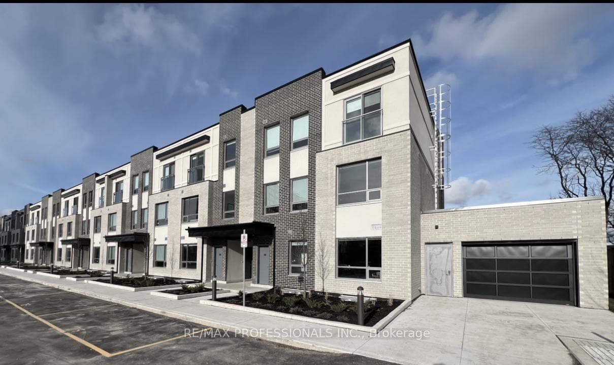 62 Dixfield Drive 121, Toronto, ON M9C 3W1, Toronto W08 — photo 1