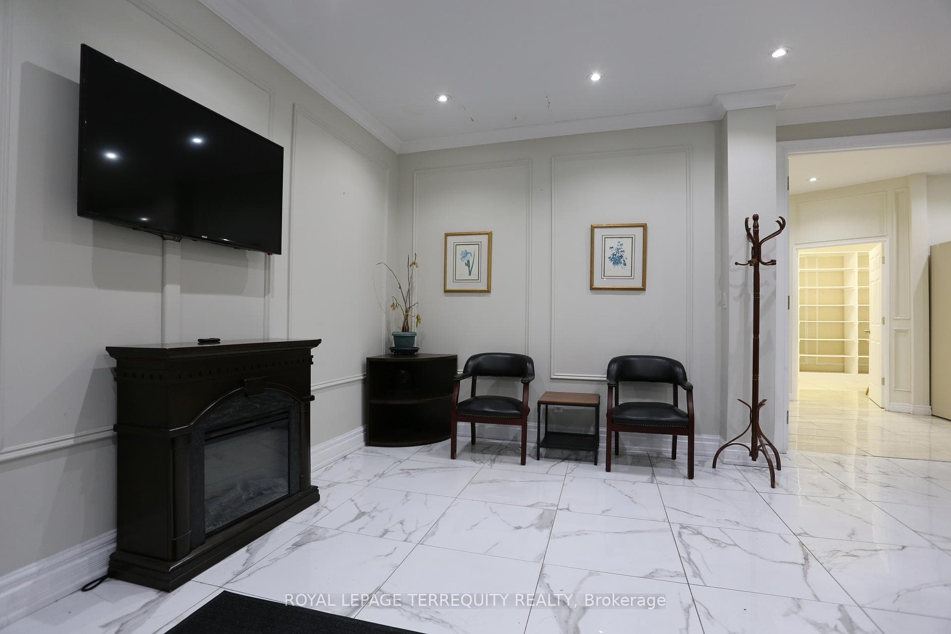 1888 Wilson Avenue, Toronto, ON M9M 1A7, Toronto W05 — photo 1