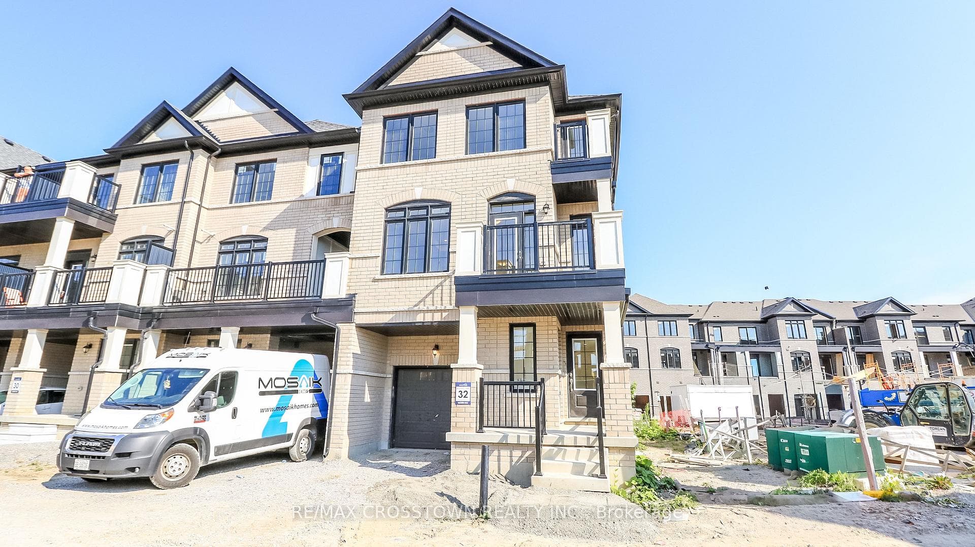 1985 Matteer Court 32, Innisfil, ON L9S 0V2, Innisfil — photo 1