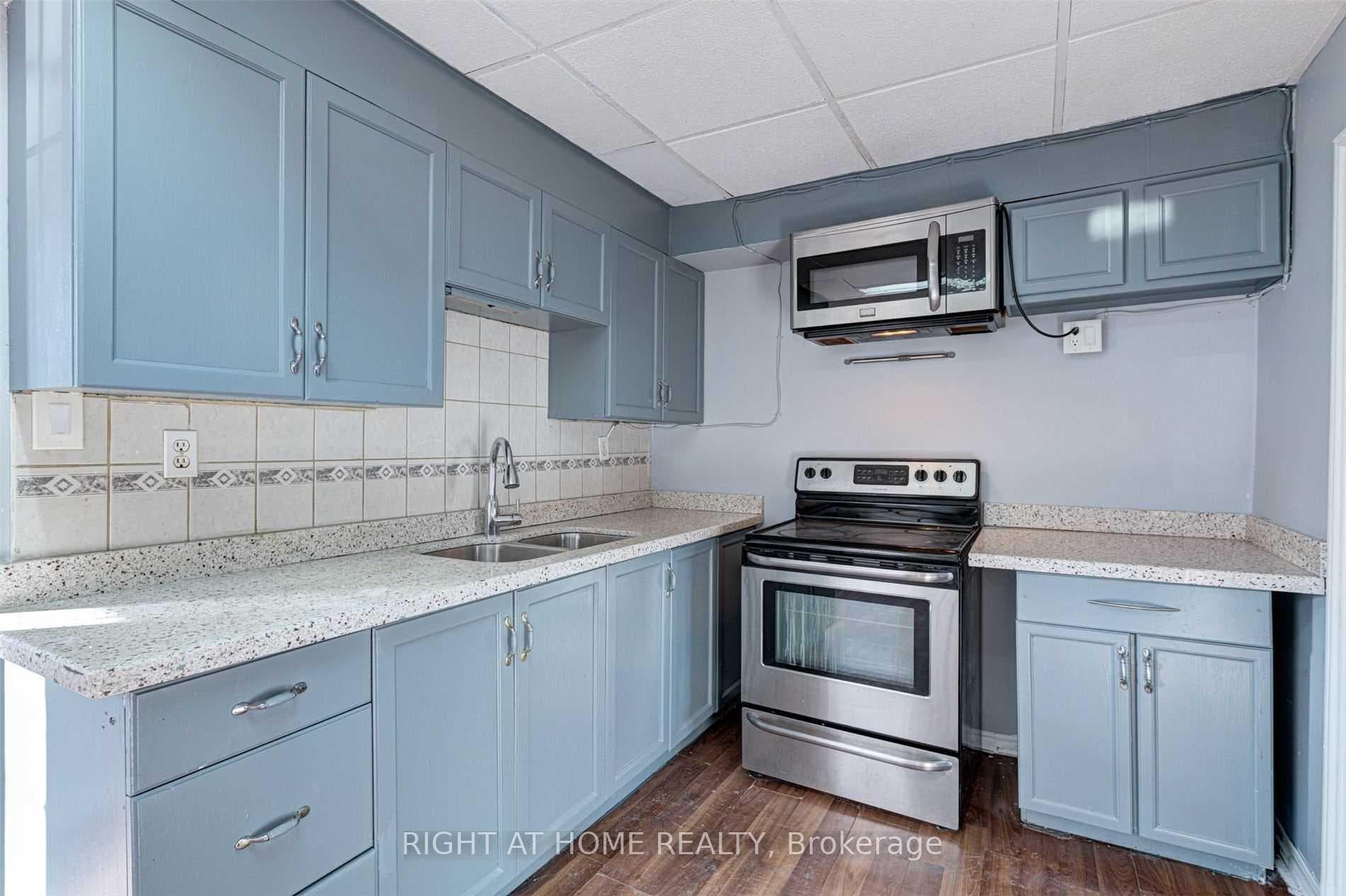 636 Ormond Drive Main Fl, Oshawa, ON L1K 2R9, Oshawa — photo 1
