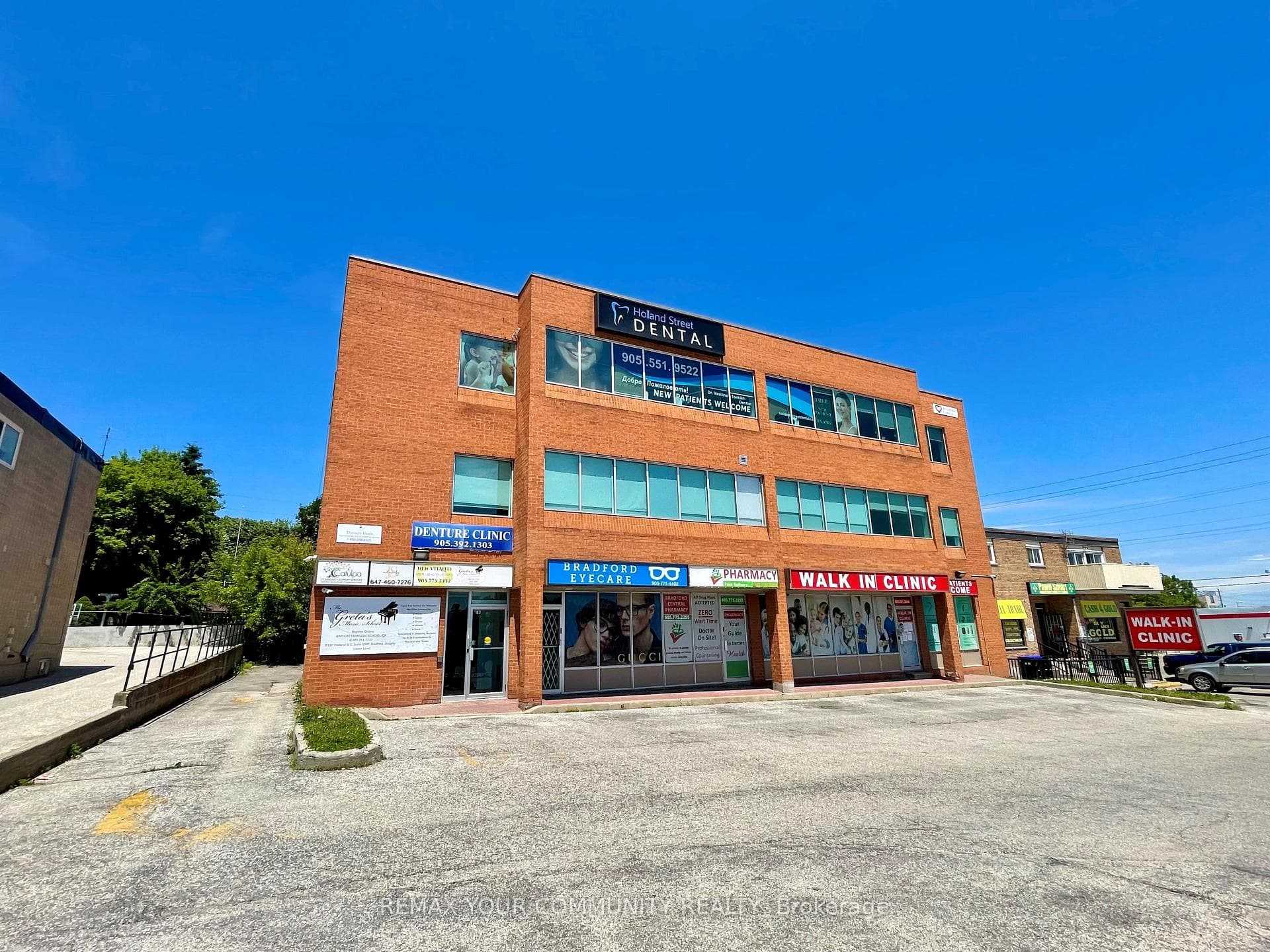 107 Holland Street 100C, Bradford West Gwillimbury, ON L3Z 2B9, Bradford West Gwillimbury — photo 1