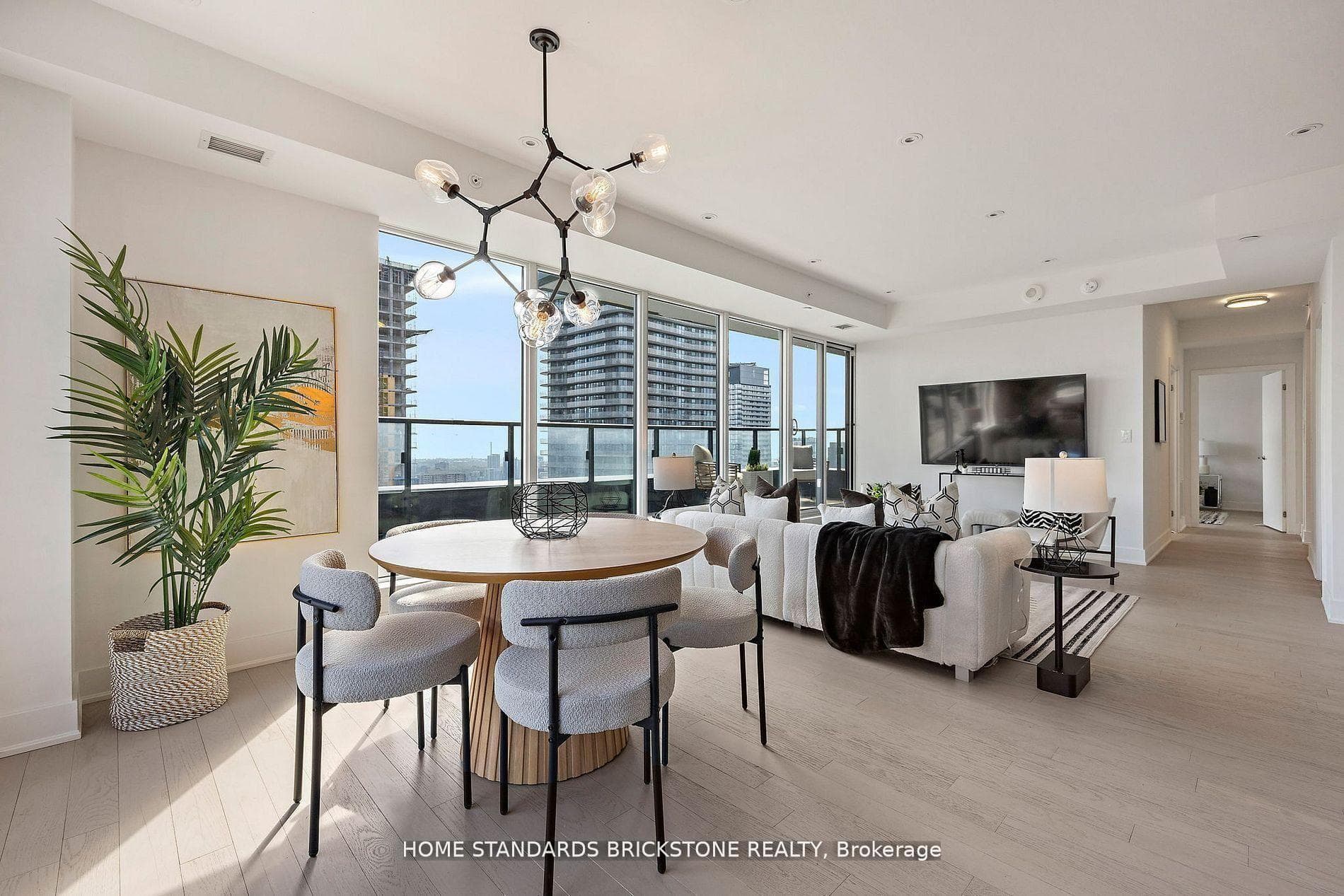 955 Bay Street 3907, Toronto, ON M5S 0C6, Toronto C01 — photo 1