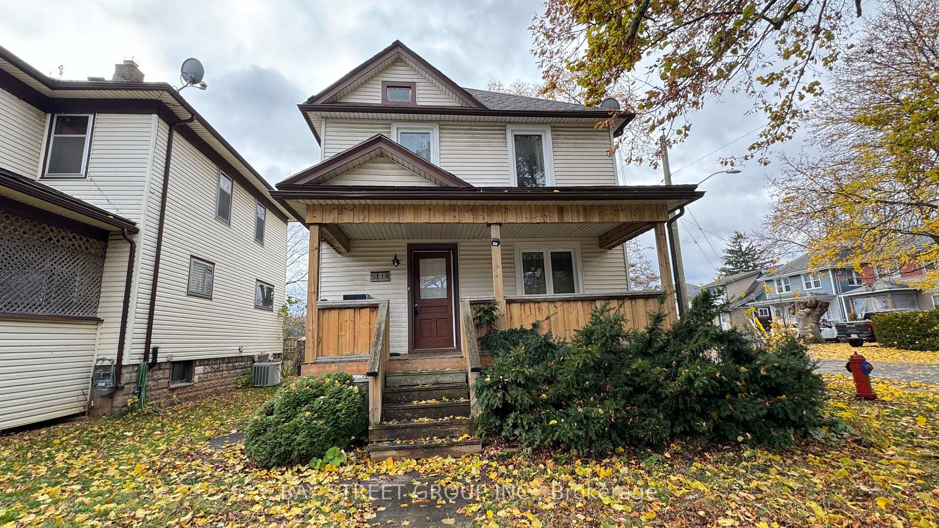 5114 Mcrae Street Upper, Niagara Falls, ON L2E 1P5, Niagara Falls — photo 1