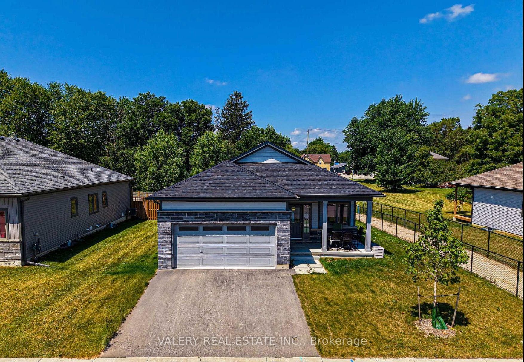 142 Ellen Street, North Perth, ON N0G 1B0, North Perth — photo 1