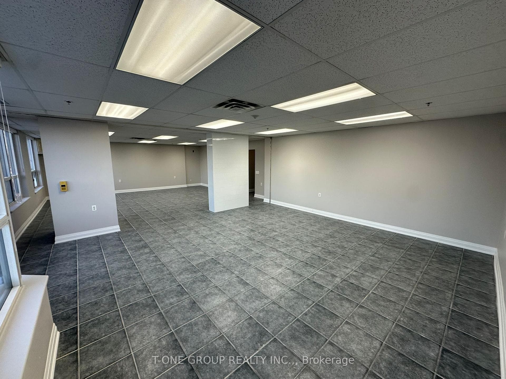 2155 Lawrence Avenue E Level 2, Toronto, ON M1R 5G9, Toronto E04 — photo 1