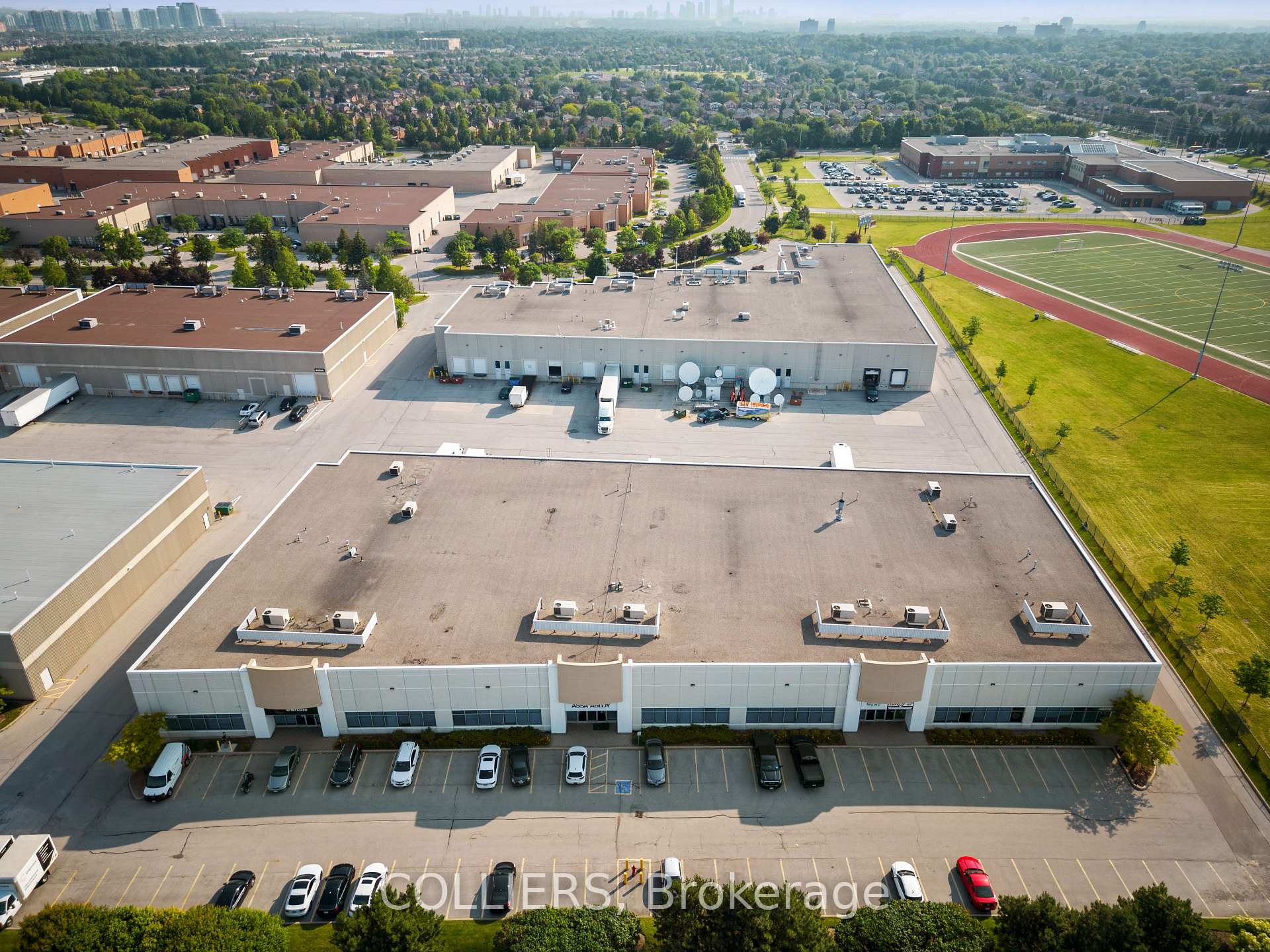 4020B Sladeview Crescent 2, Mississauga, ON L5L 6B1, Mississauga — photo 1