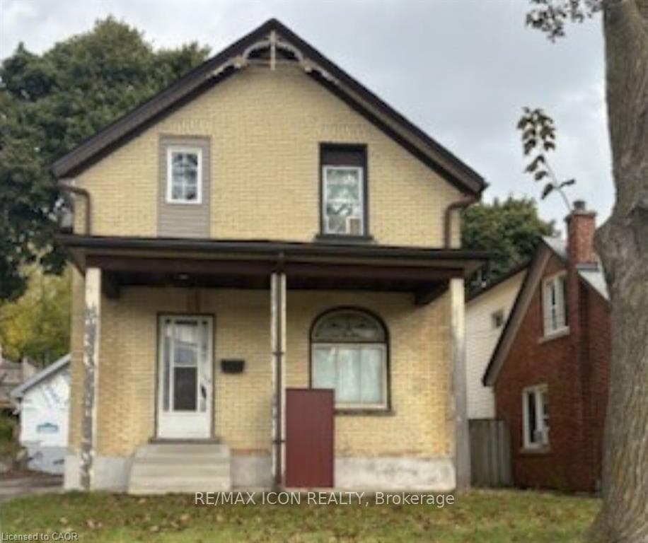 138 Courtland Avenue E, Kitchener, ON N2G 2V1, Kitchener — photo 1