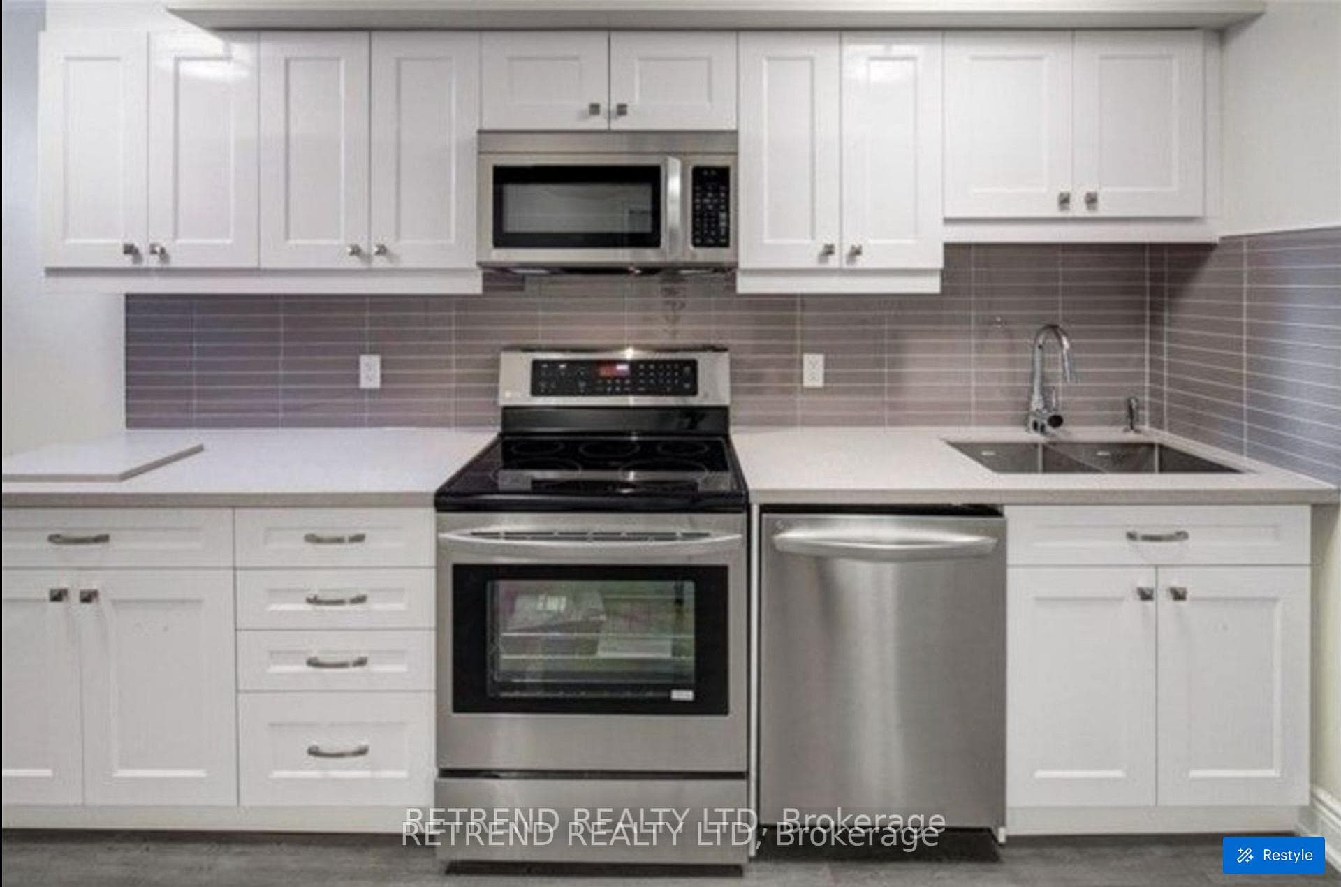 892 Palmerston Avenue Bxmt, Toronto, ON M6G 2S2, Toronto C02 — photo 1