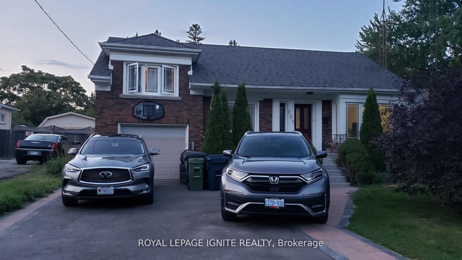 200 Phyllis Avenue Lower, Toronto, ON M1M 1Z1, Toronto E08 — photo 1