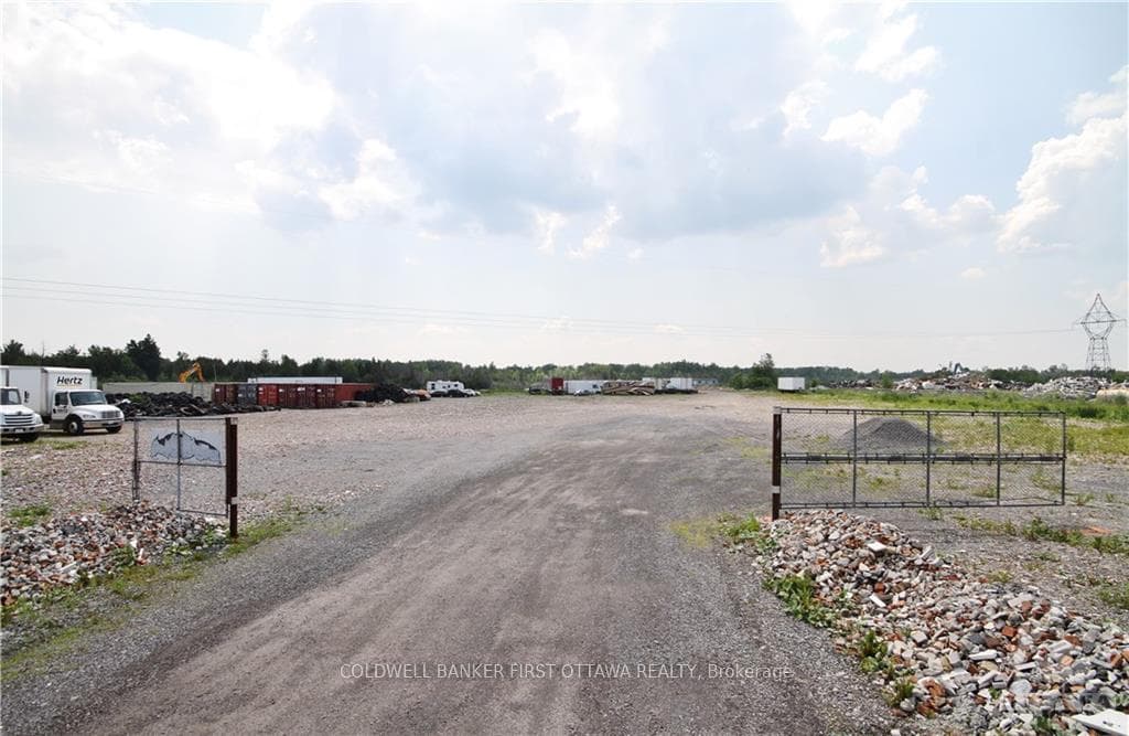 6710 BANK Street, Greely - Metcalfe - Osgoode - Vernon and Area, ON K0A 2P0, Greely - Metcalfe - Osgoode - Vernon and Area — photo 1
