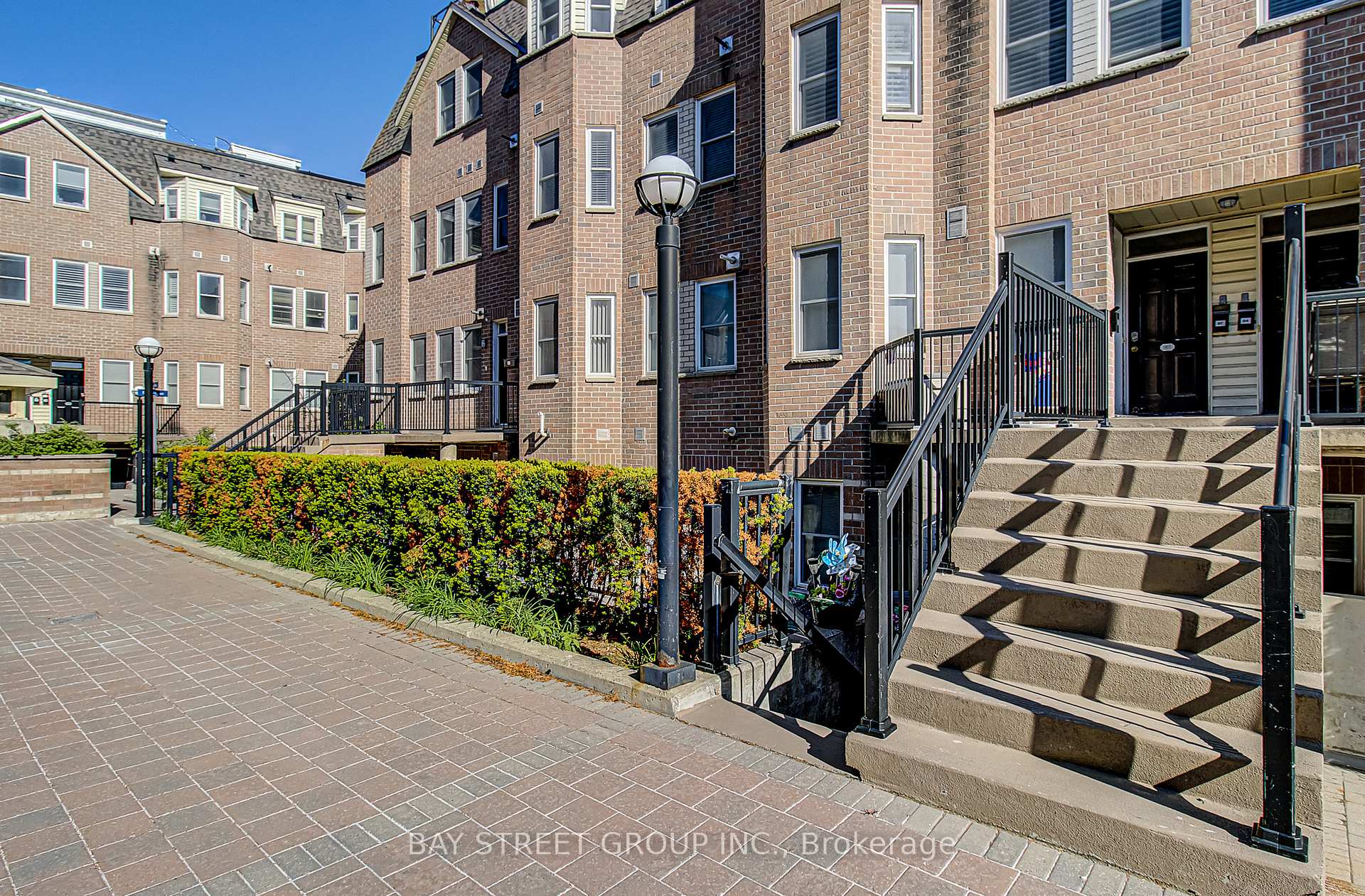 760 Lawrence Avenue SW 87, Toronto, ON M6A 3E7, Toronto W04 — photo 1