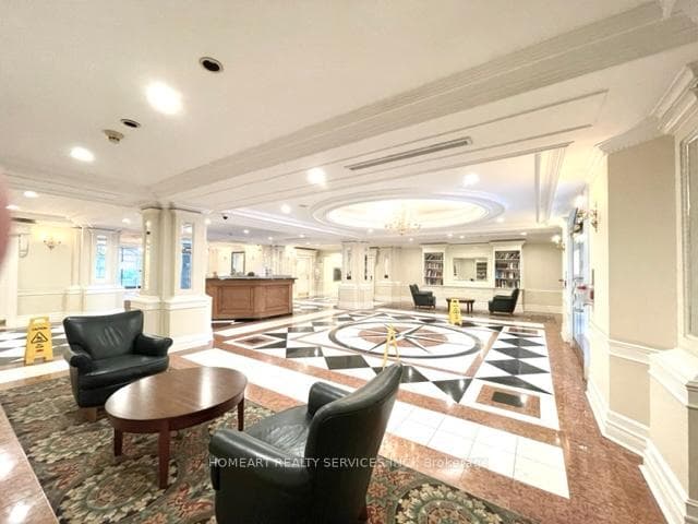 889 Bay Street 805, Toronto, ON M5S 3K6, Toronto C01 — photo 1