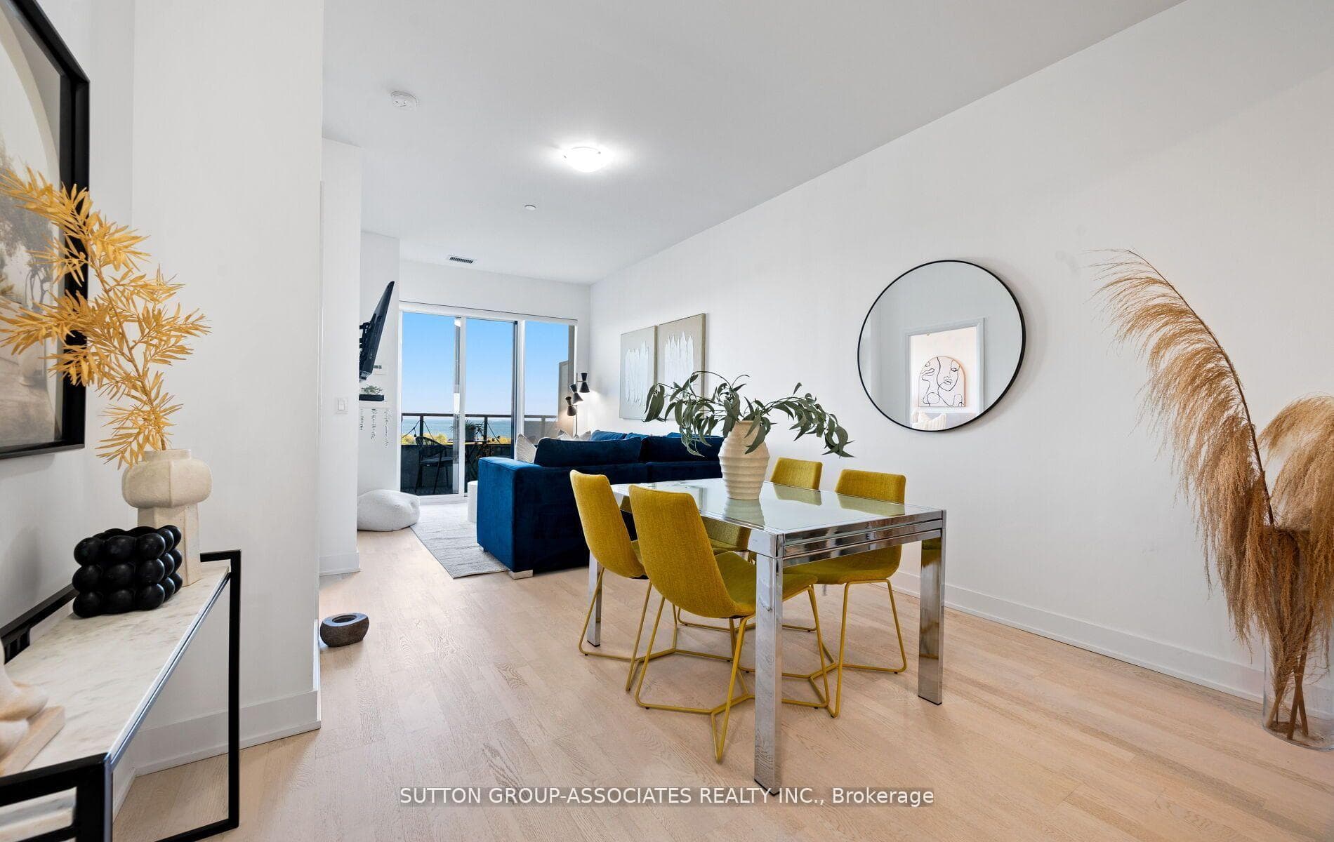 20 Shore Breeze Drive 703, Toronto, ON M8V 0C7, Toronto W06 — photo 1