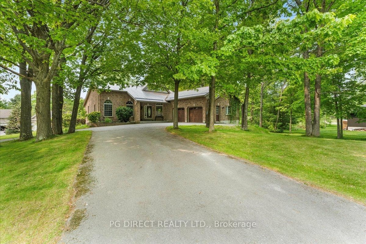 10 Fraserglen Court, Quinte West, ON K8V 5P4, Quinte West — photo 1
