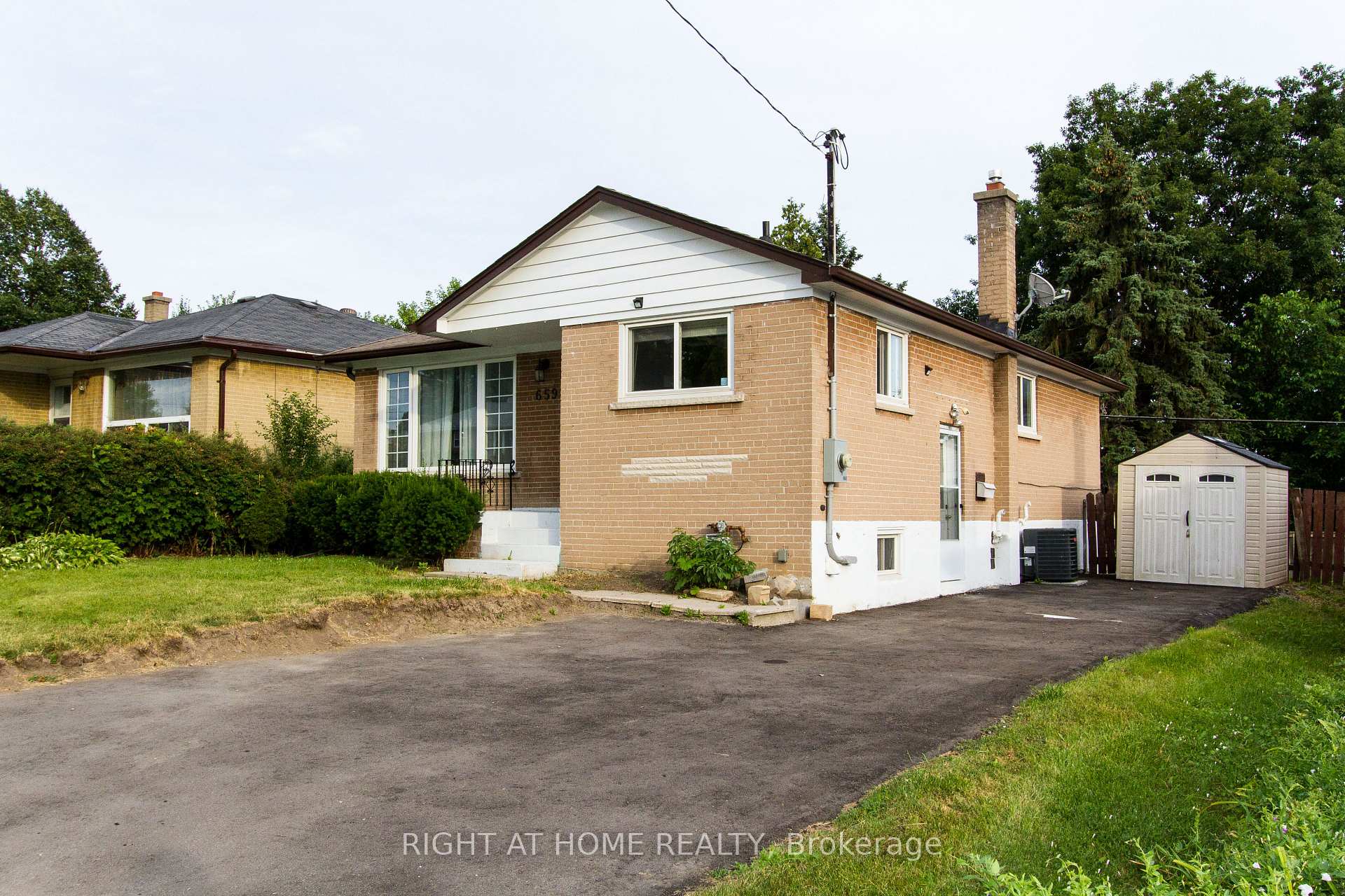 659 Shakespeare Avenue, Oshawa, ON L1H 3H8, Oshawa — photo 1