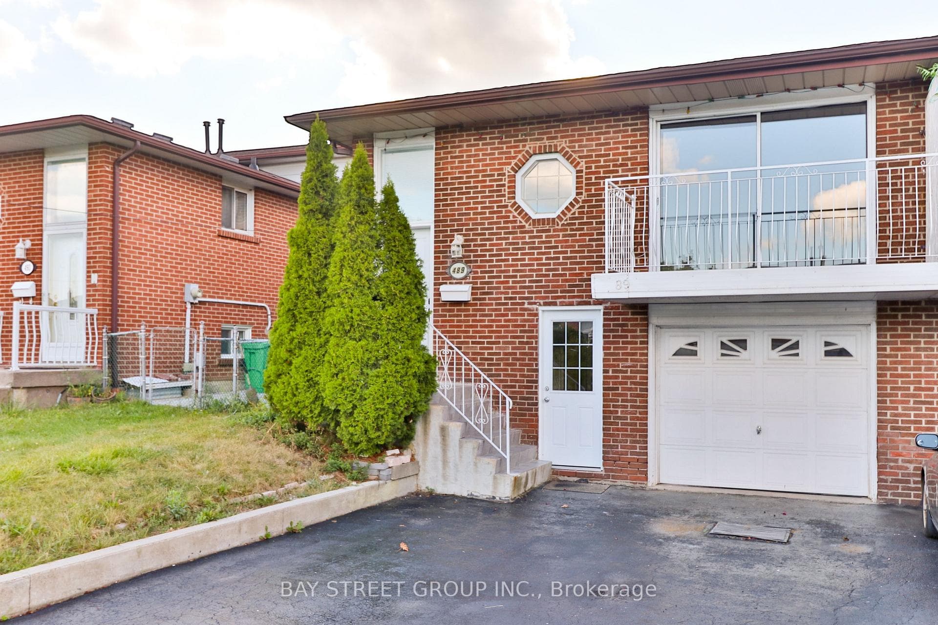 489 Fergo Avenue Upper Unit, Mississauga, ON L5B 2J2, Mississauga — photo 1