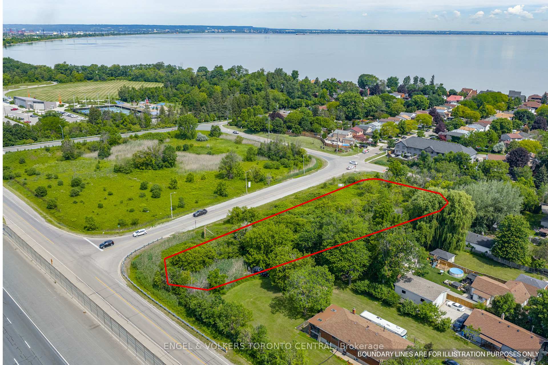 6 Parkedge Drive, Hamilton, ON L8E 3A8, Hamilton — photo 1