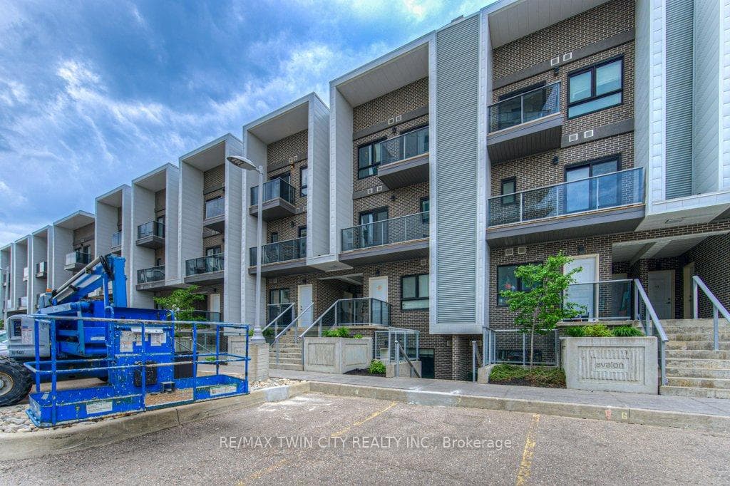 1430 W Highland Road W 19A, Kitchener, ON N2N 0C3, Kitchener — photo 1
