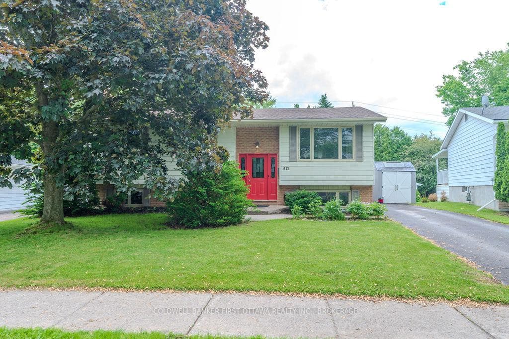 912 Safari Drive, Kingston, ON K7M 6X5