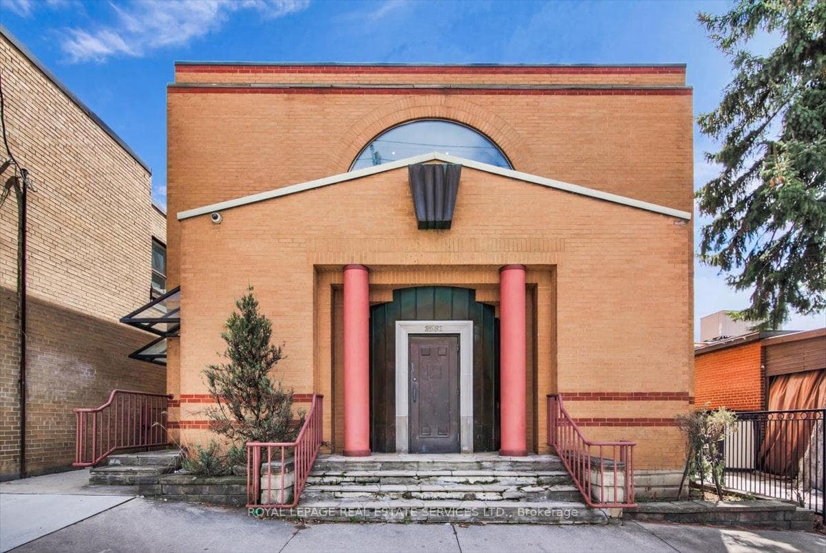 2547A Eglinton Avenue W, Toronto, ON M6M 1T2, Toronto W03 — photo 1