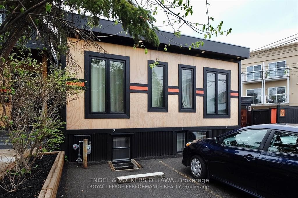 10 Sherbrooke Avenue, West Centre Town, ON K1Y 1R7, West Centre Town — photo 1