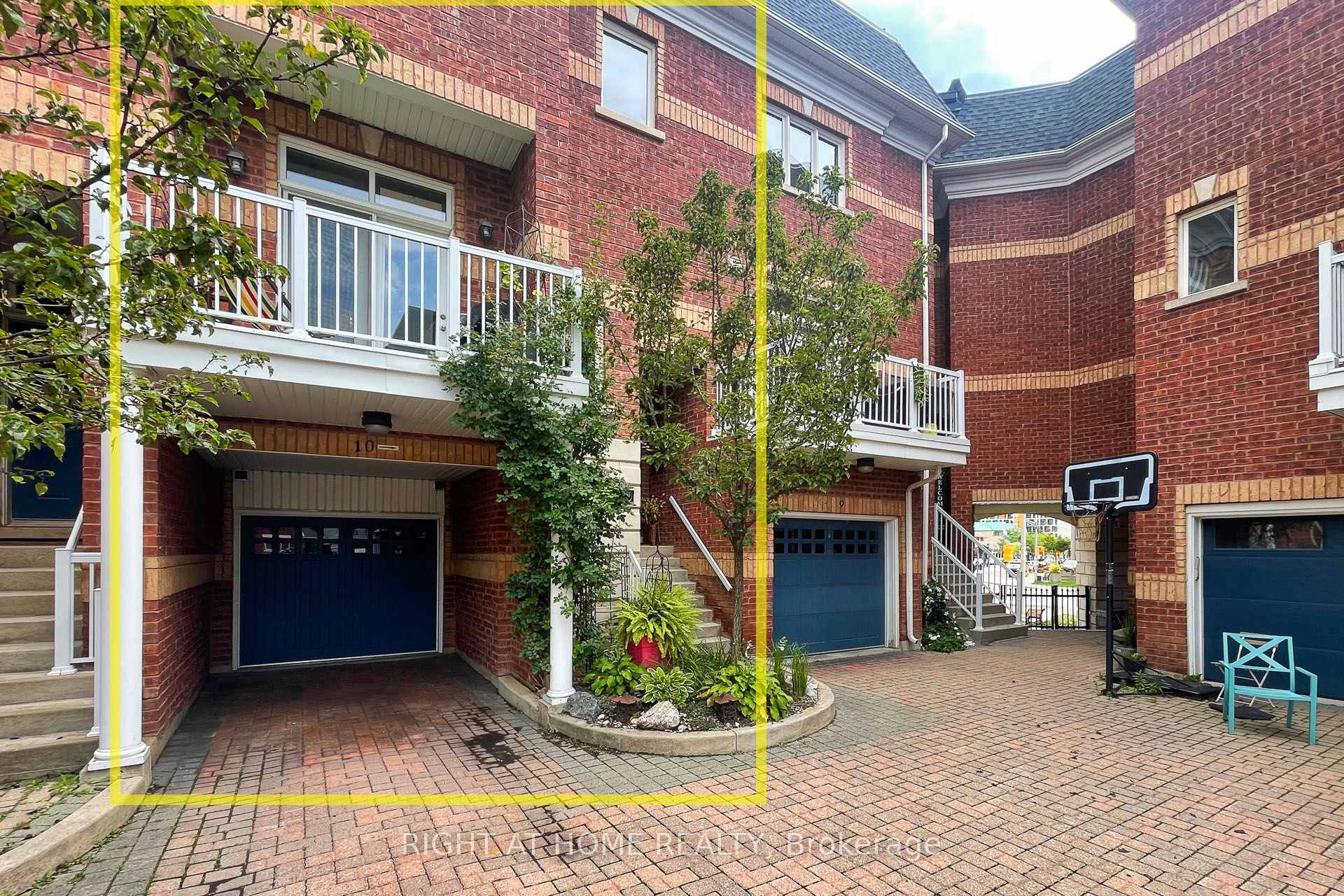 120 BRONTE Road 10, Oakville, ON L6L 3C1, Oakville — photo 1