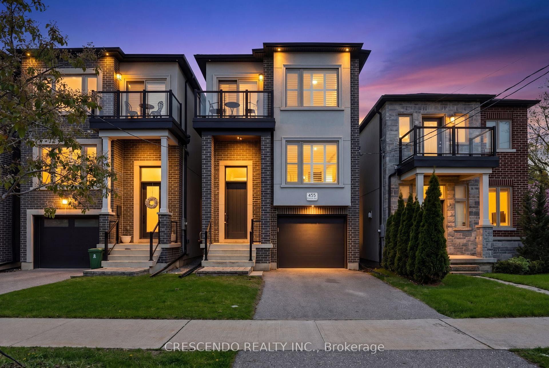 455 Rimilton Avenue, Toronto, ON M8W 2G7, Toronto W06 — photo 1