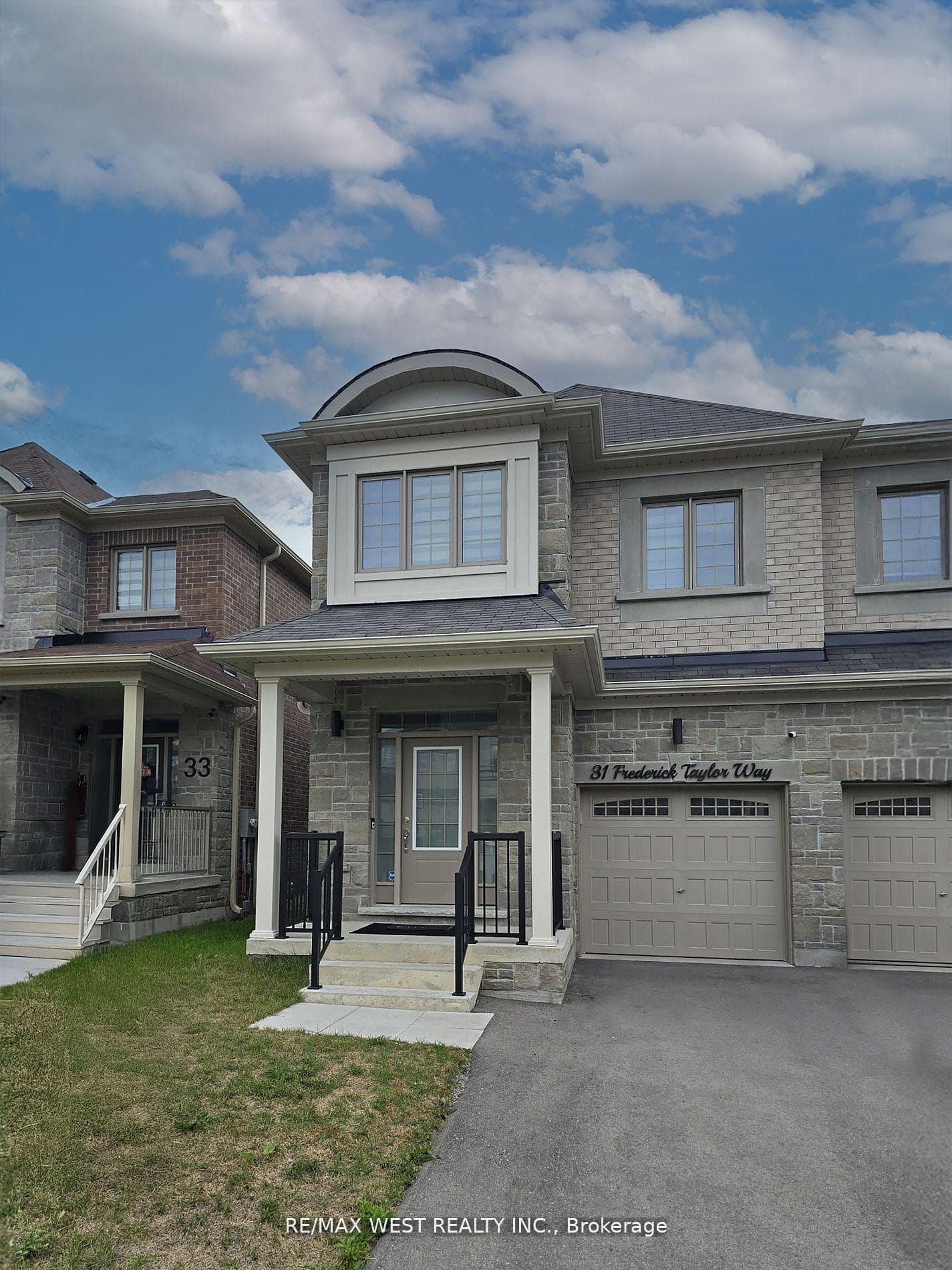 31 Frederick Taylor Way, East Gwillimbury, ON L0G 1M0, East Gwillimbury — photo 1